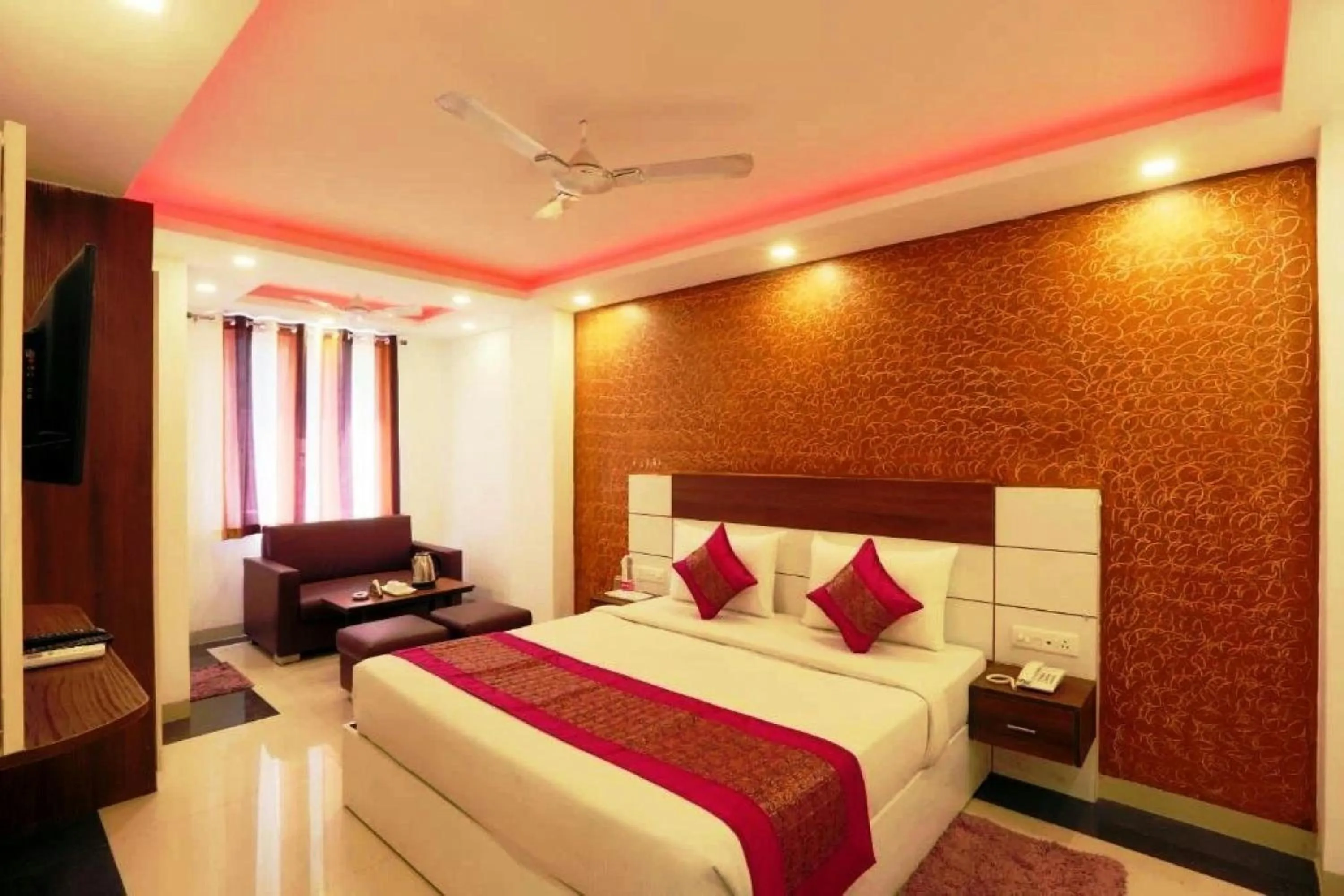 Superior King Room in Hotel Sohrai Inn