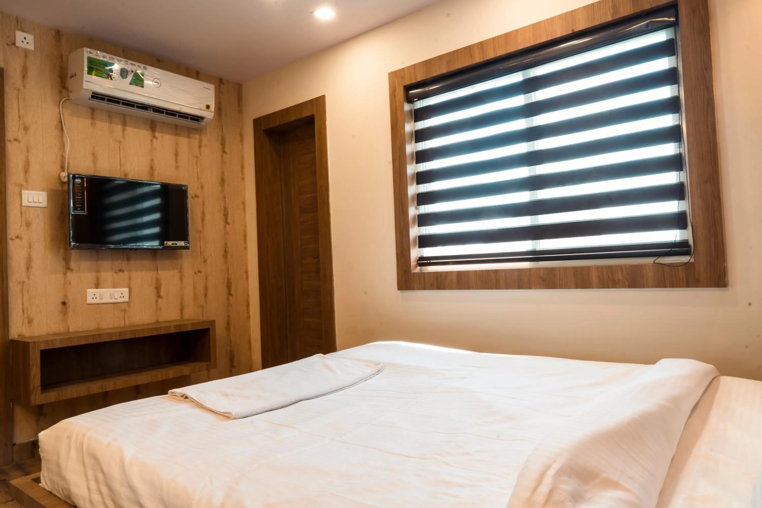 Deluxe Queen Room in Hotel Sohrai Inn