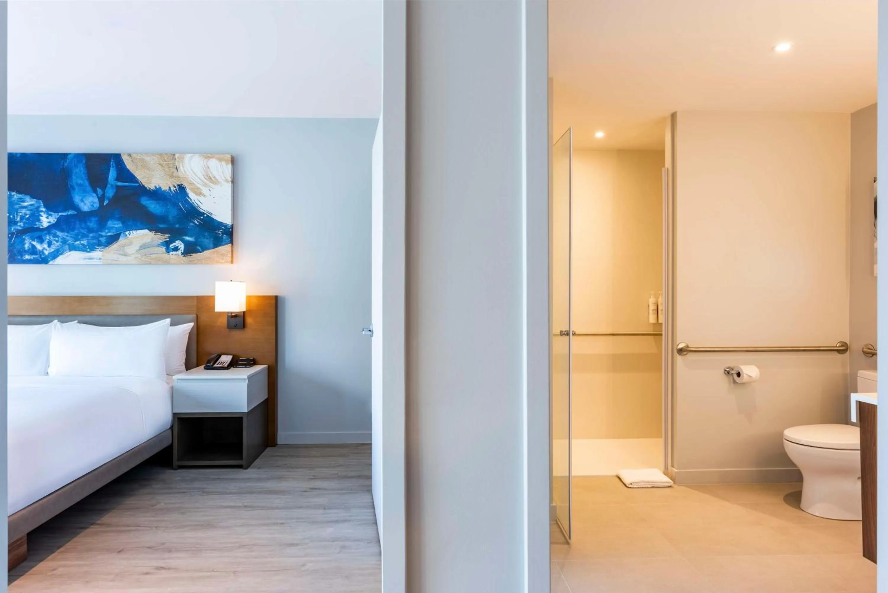 One-Bedroom Queen Suite with Roll-In Shower - Disability Access in Embassy Suites By Hilton Aruba Beach Resort