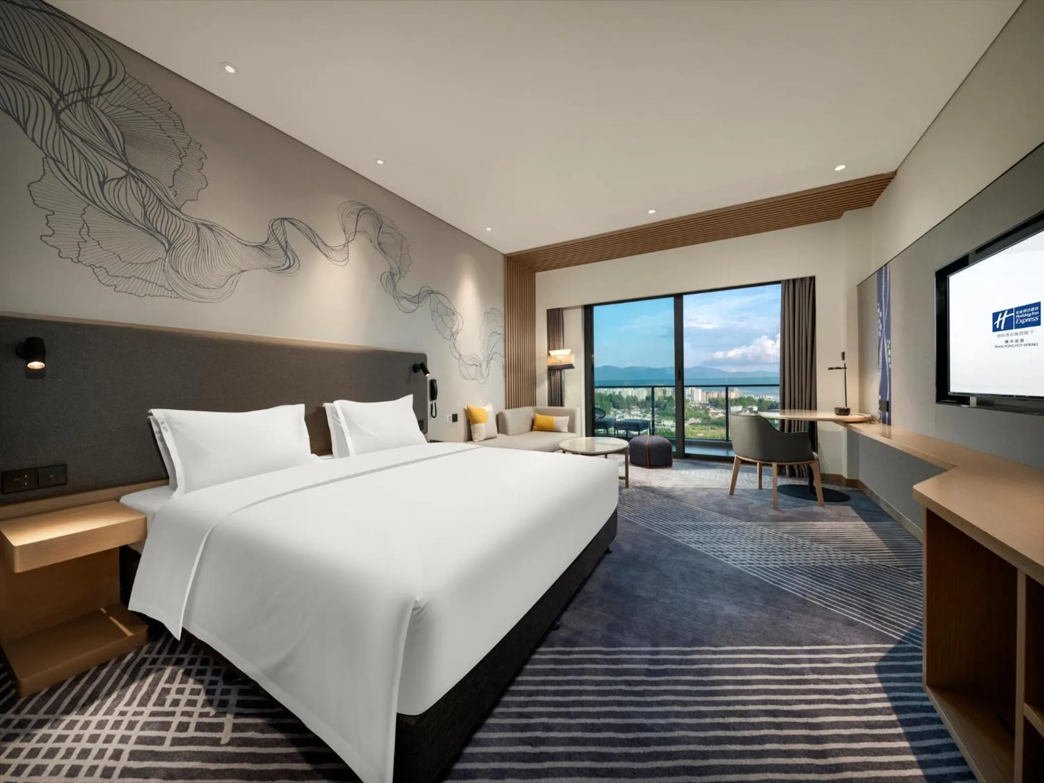 Standard King Room with Balcony in Holiday Inn Express Tengchong Hot-Spring by IHG