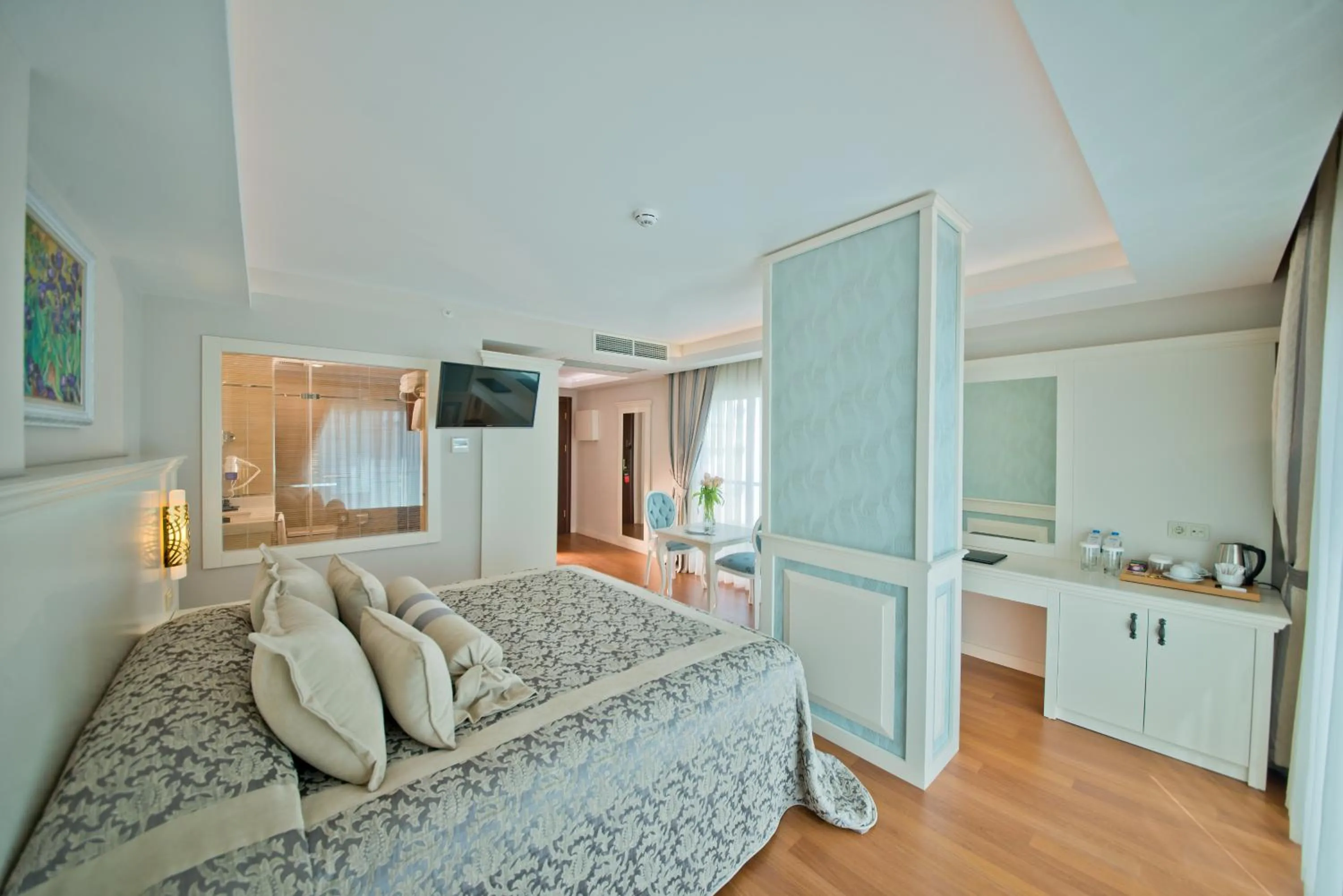 Deluxe Room with partial sea view - single occupancy in Prime Boutique Hotel