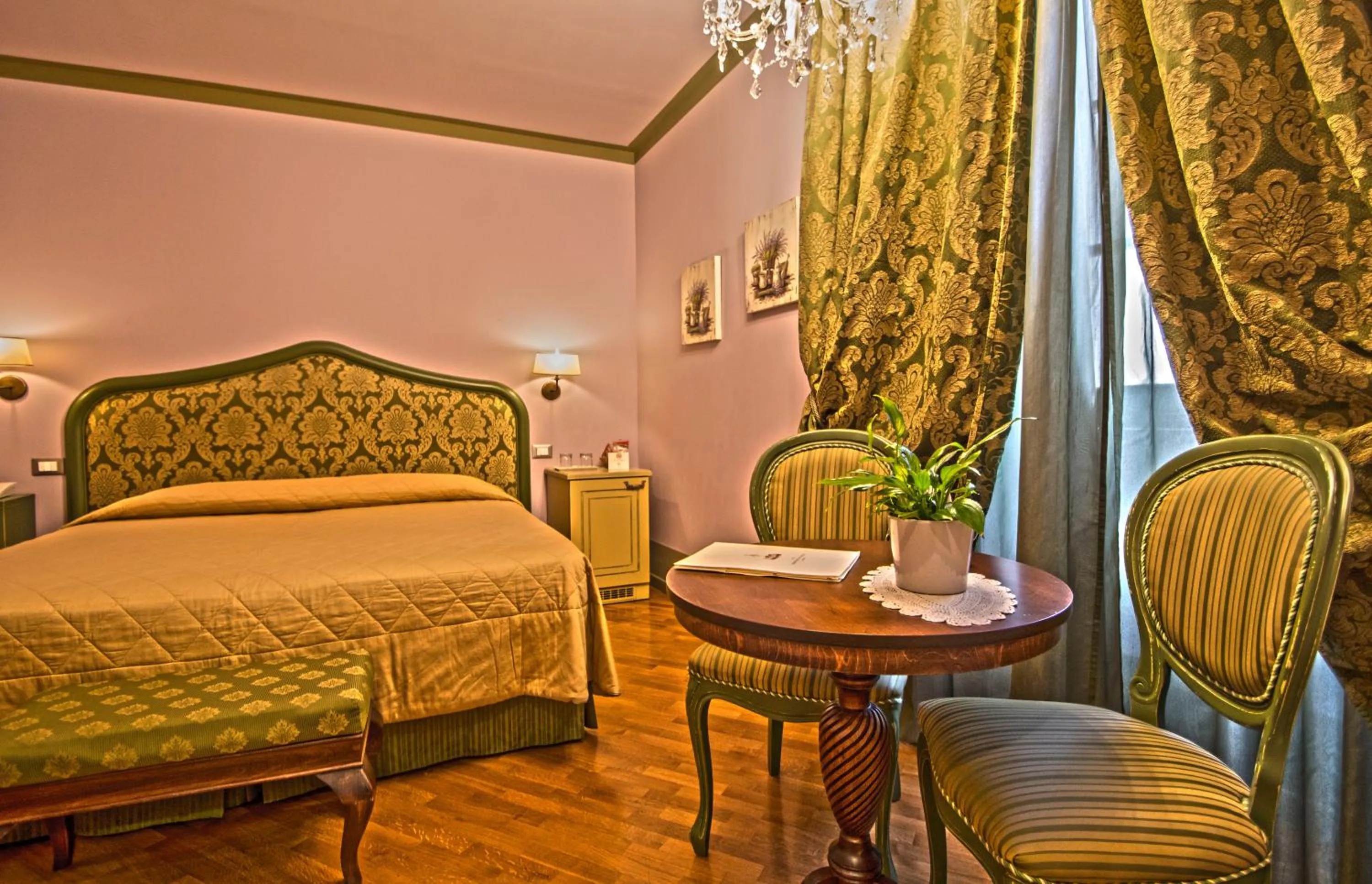 Superior Double Room in San Luca Palace