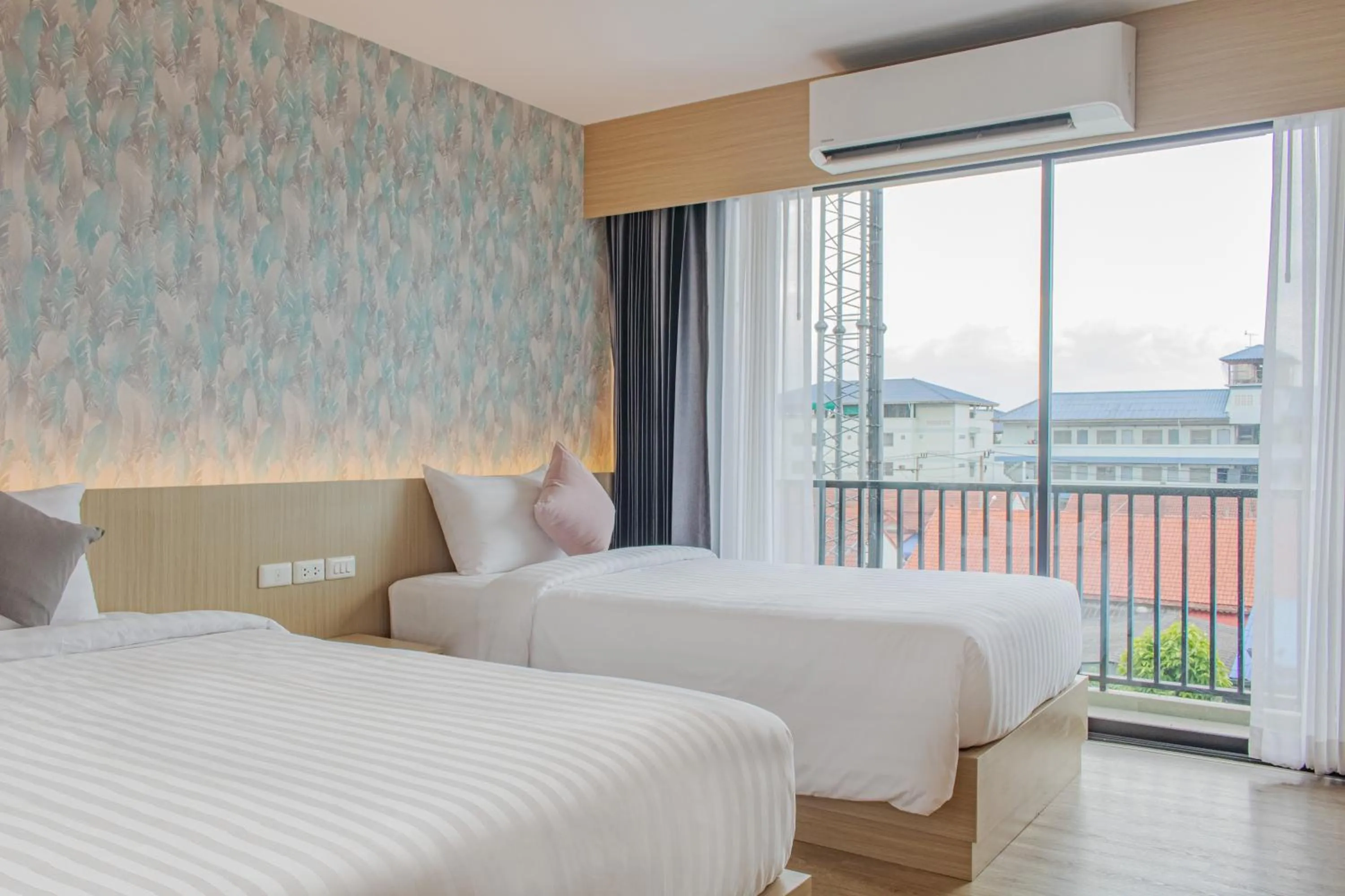 Superior Twin Room in ONE Hotel