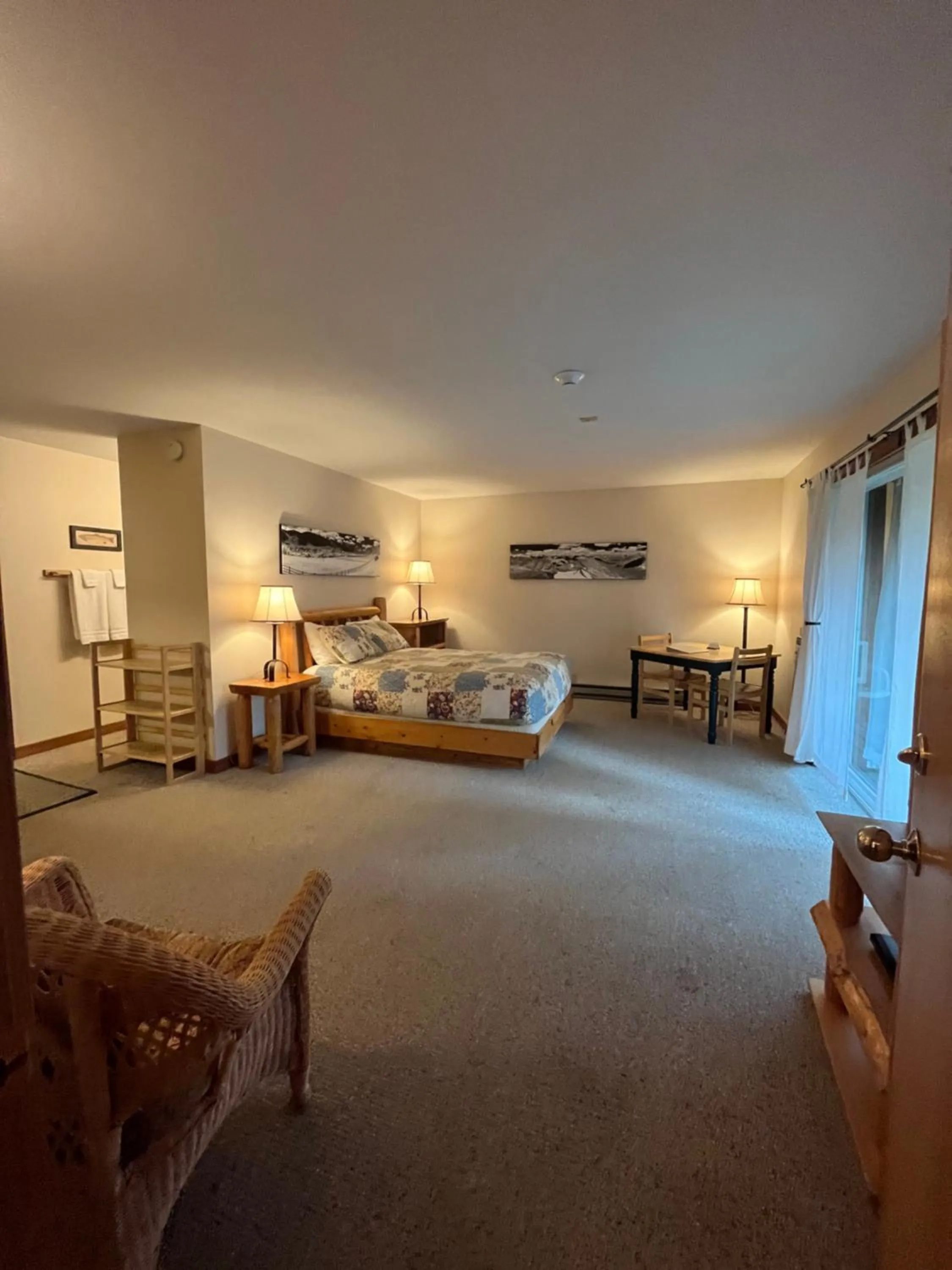 Deluxe Suite - single occupancy in River Run Inn