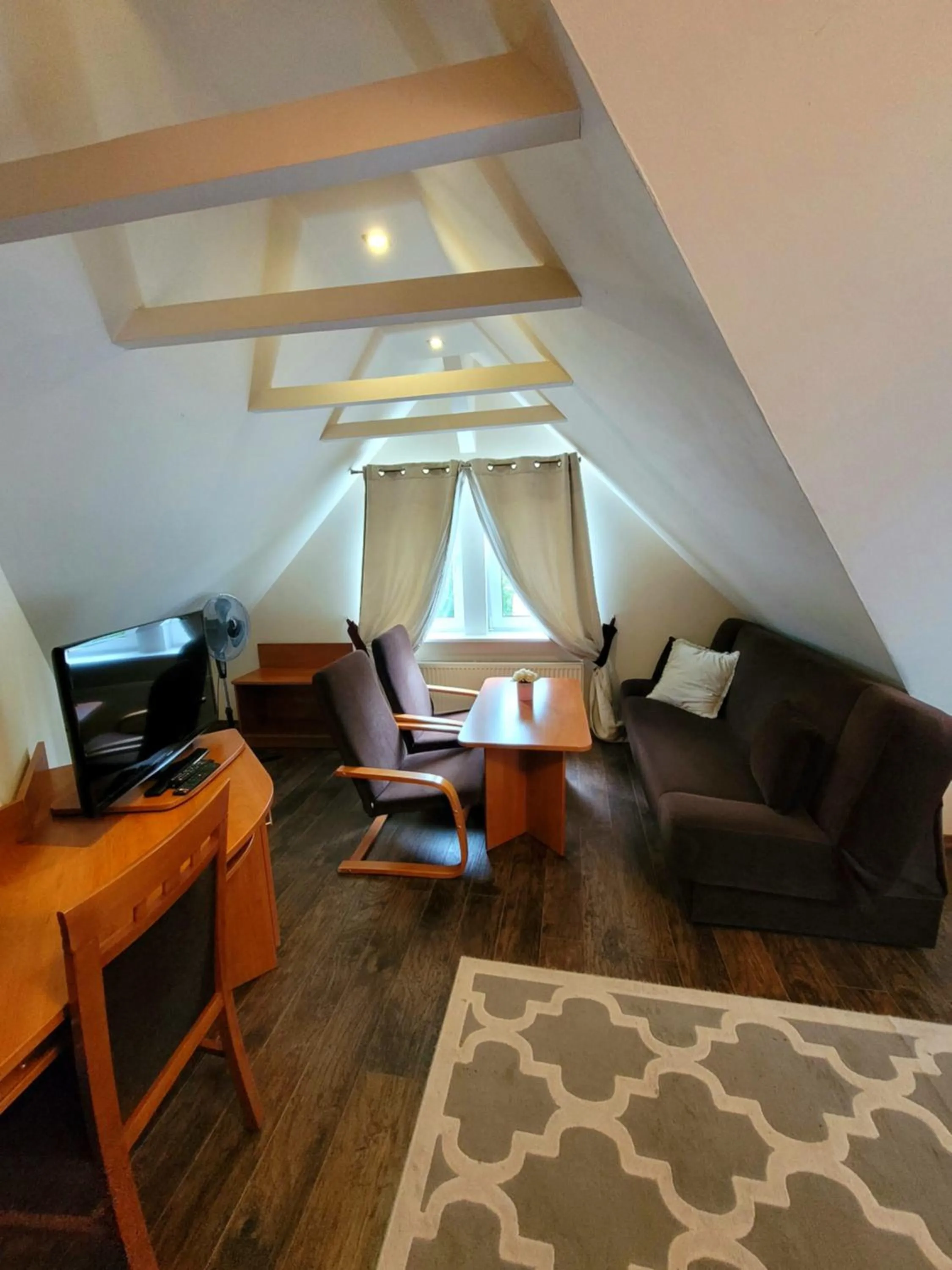 Twin Room- Attic in Villa Jedynak