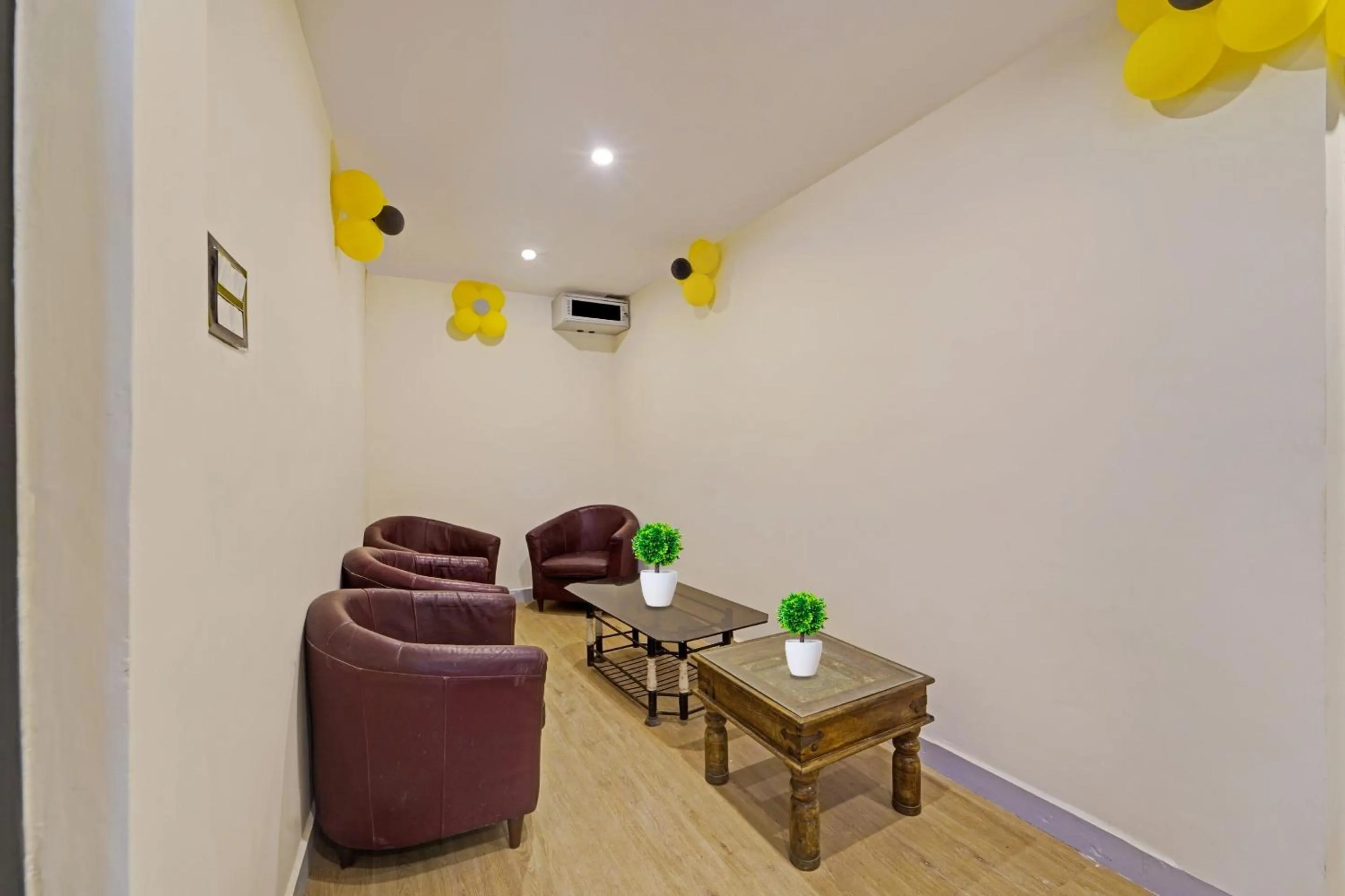 Townhouse Fantasea Hotels Near OMR