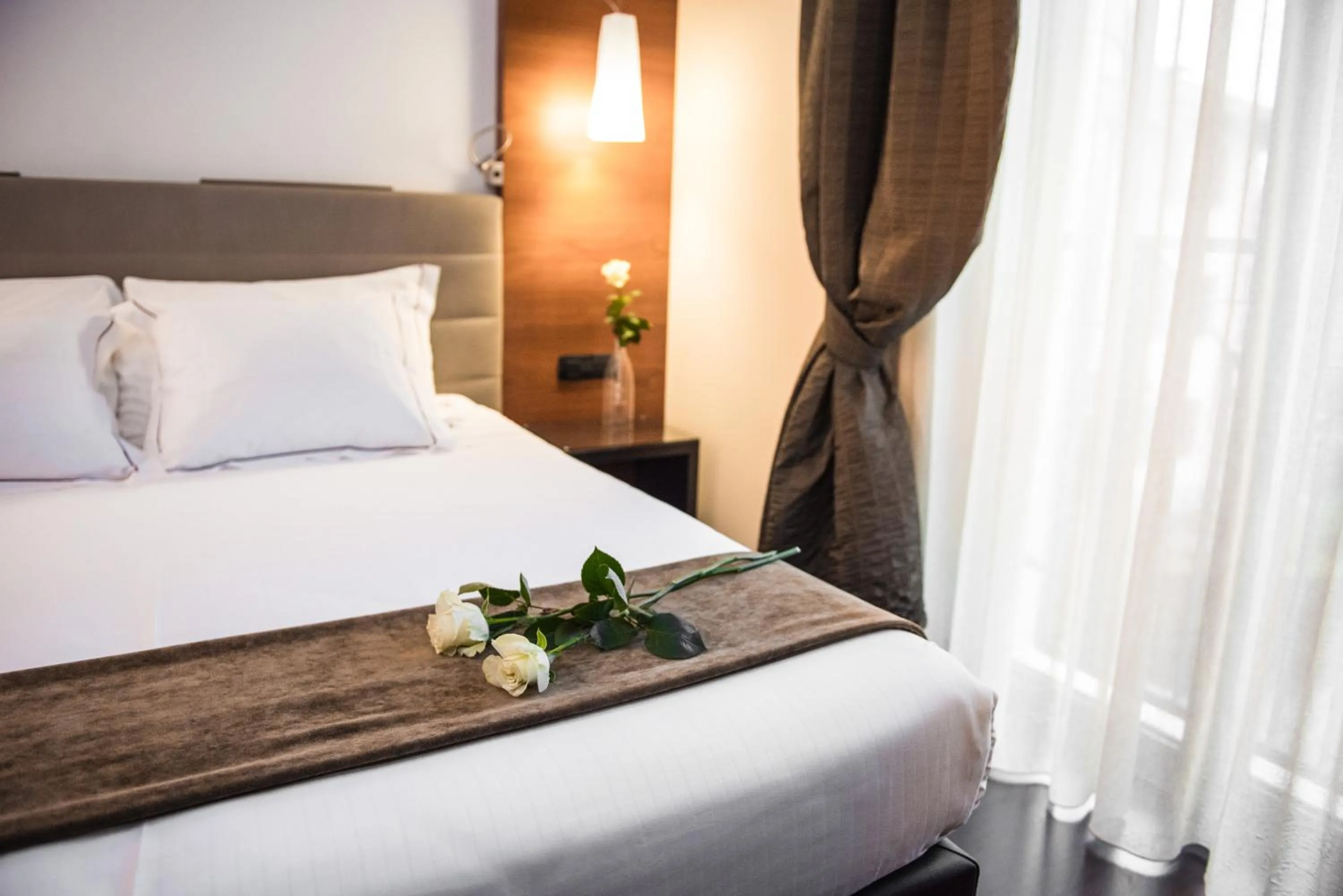 Double Room in Red's Redaelli Hotel