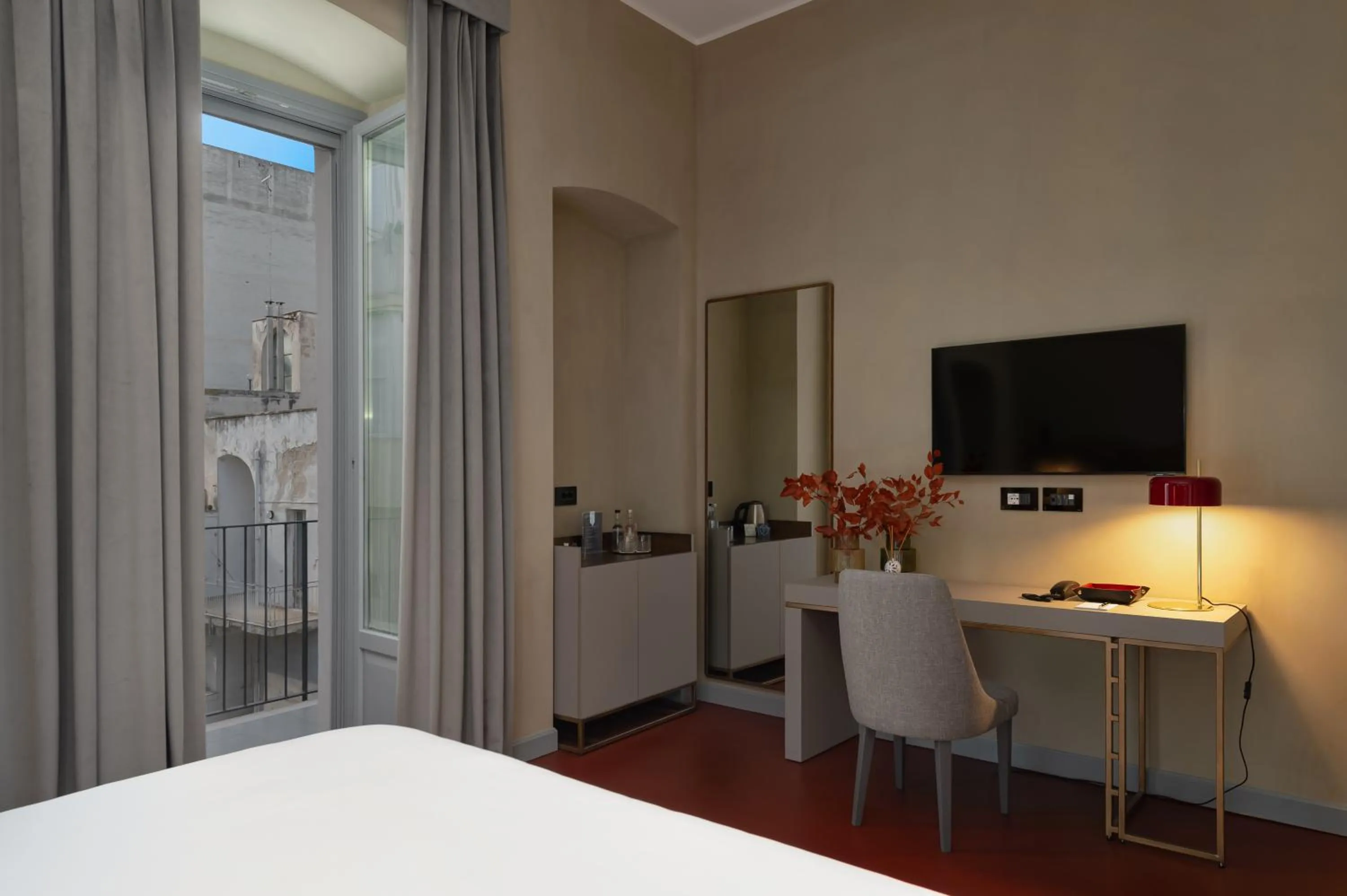 Superior Double or Twin Room with Terrace in VIS Urban Suites&Spa