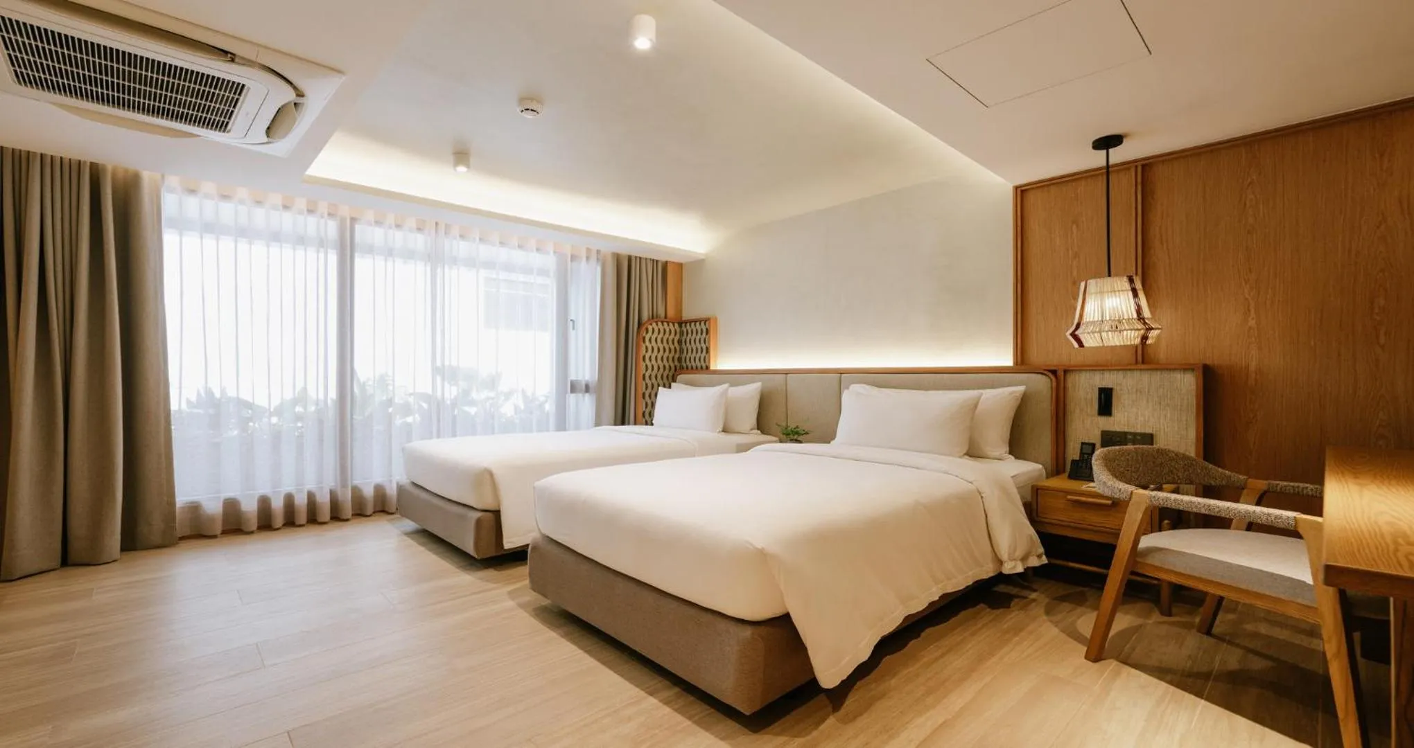 Deluxe Twin Room in Ad Lib Hotel Bangkok