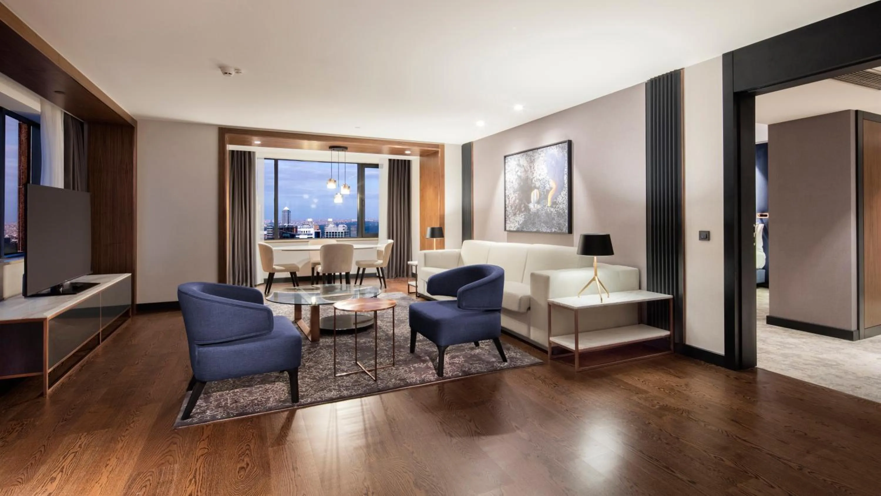 One-Bedroom Deluxe King Suite in Hilton Istanbul Maslak