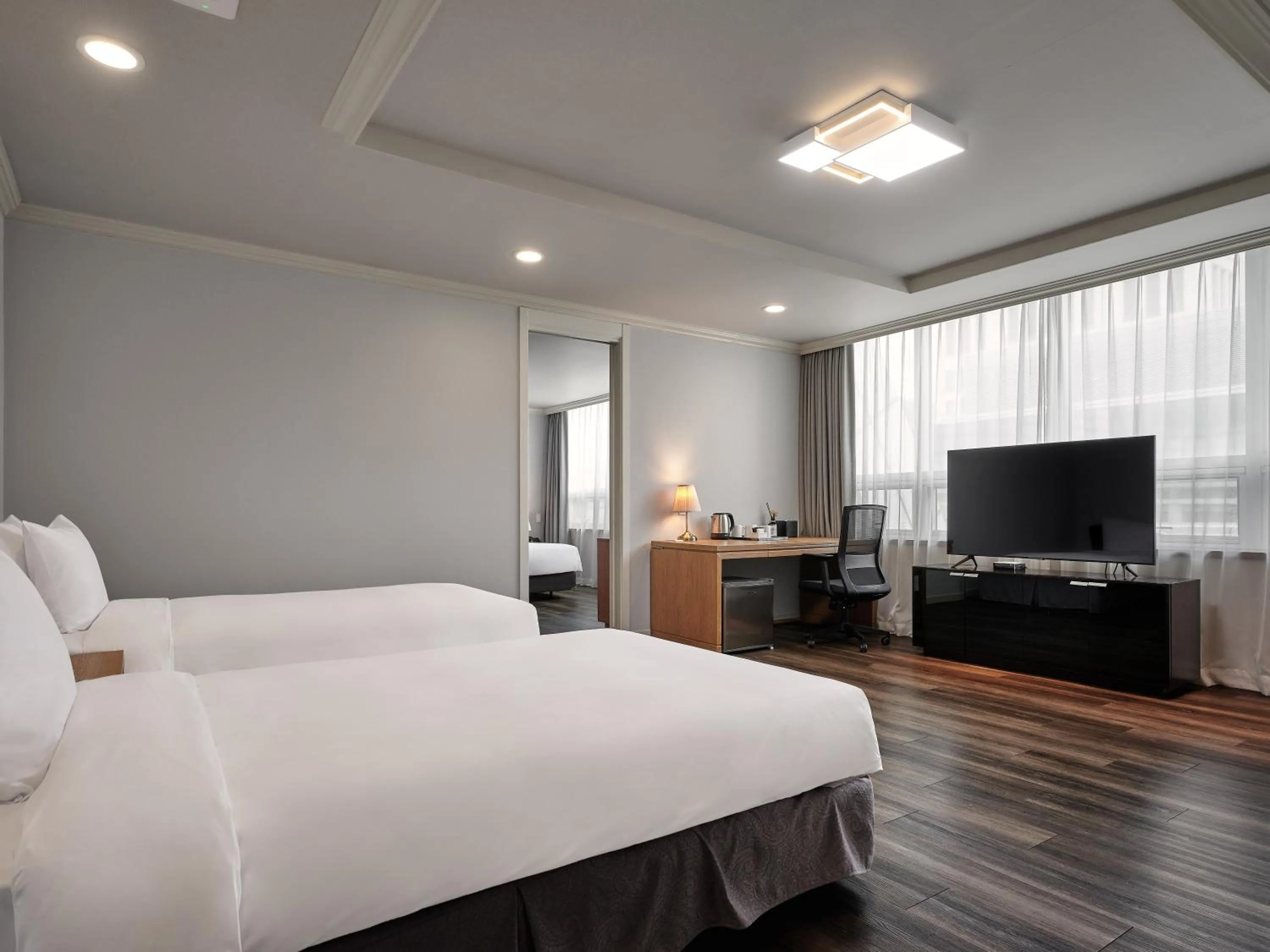 Atrium Suite Family in Ramada Hotel and Suites Seoul Namdaemun