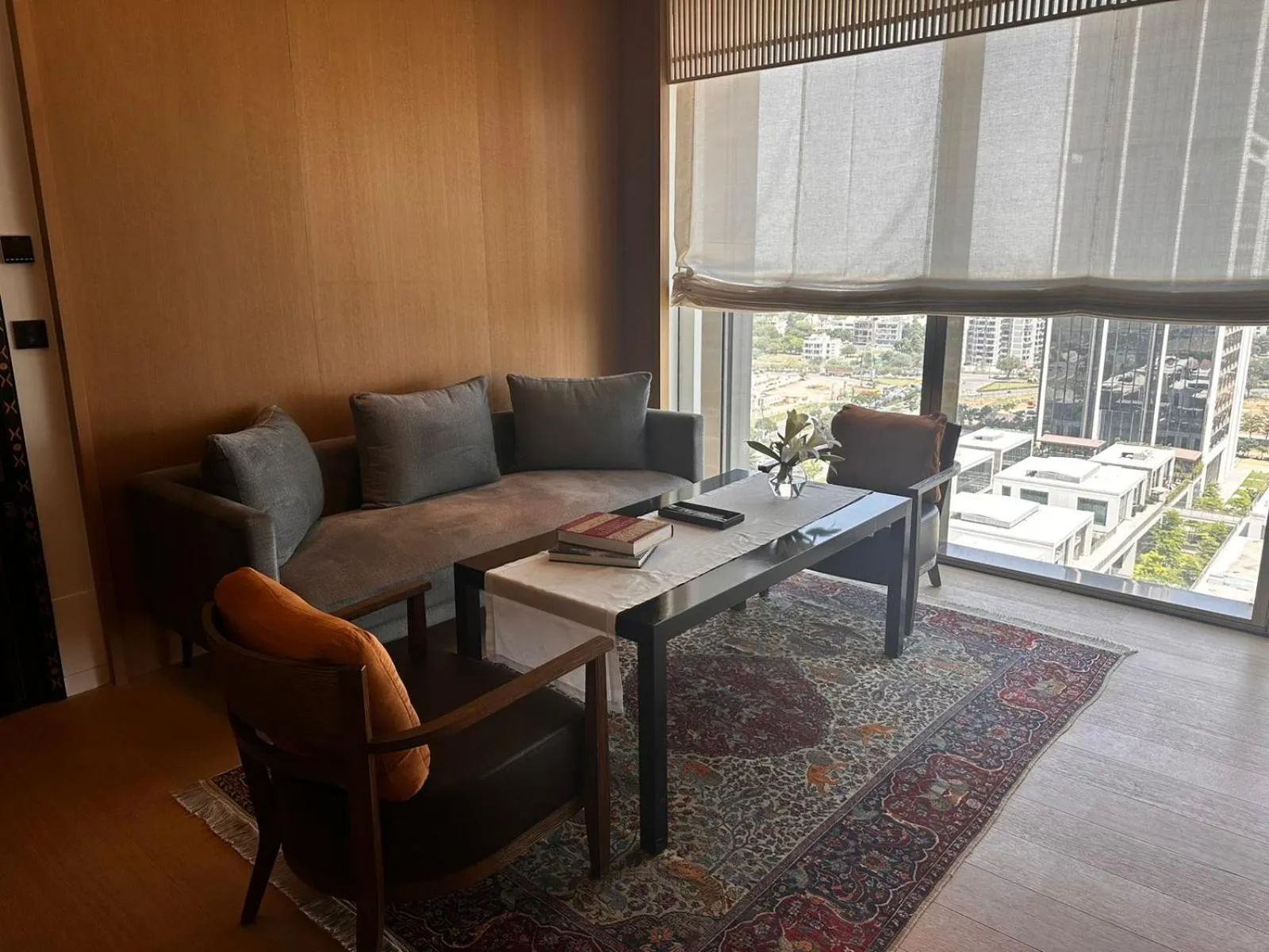 Grand King Suite, Club hours and 1 way Airport transfer - single occupancy in Grand Hyatt Gurgaon