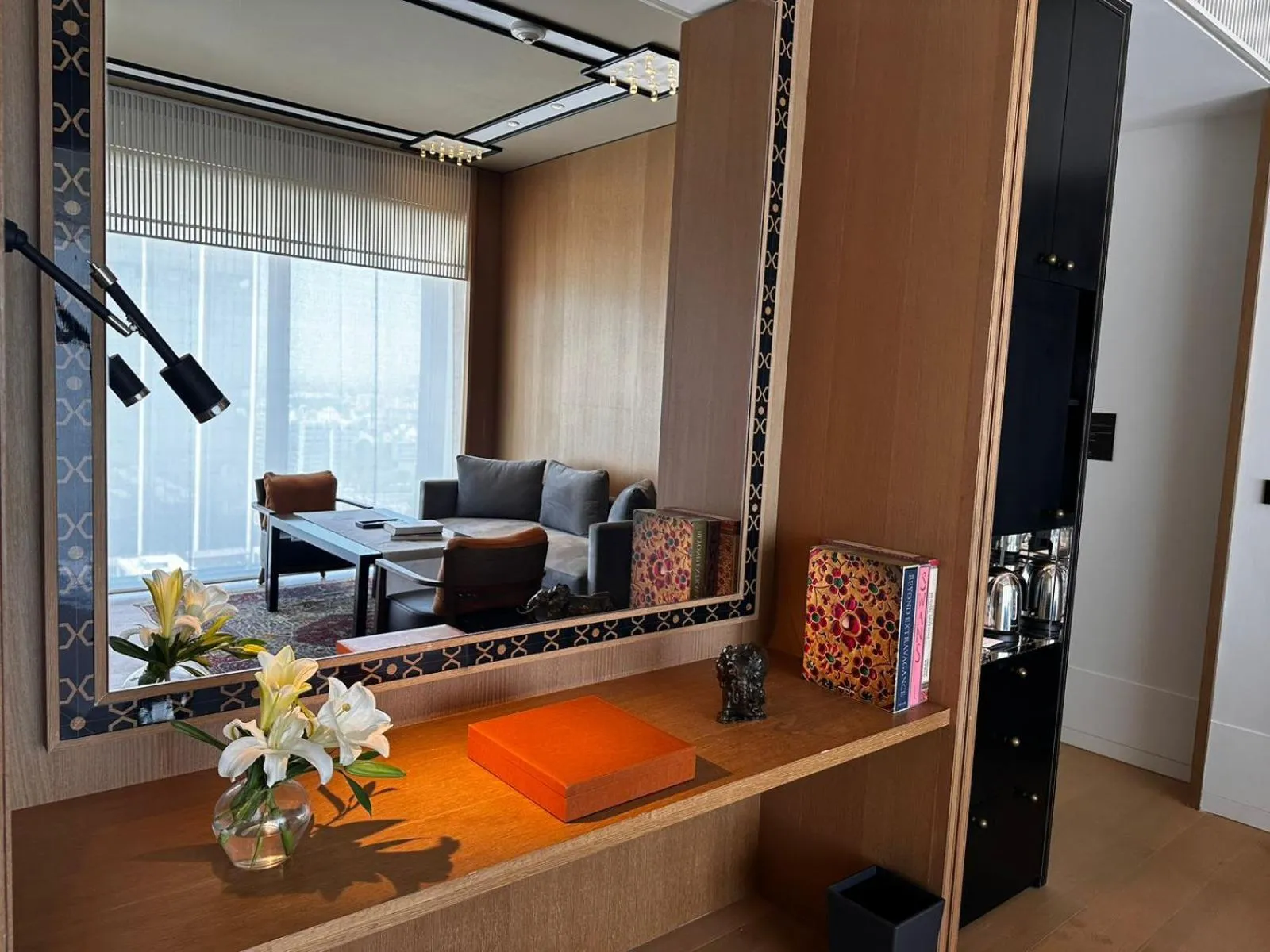 Grand Executive Suite Club hours and 1 way Airport transfer - single occupancy in Grand Hyatt Gurgaon