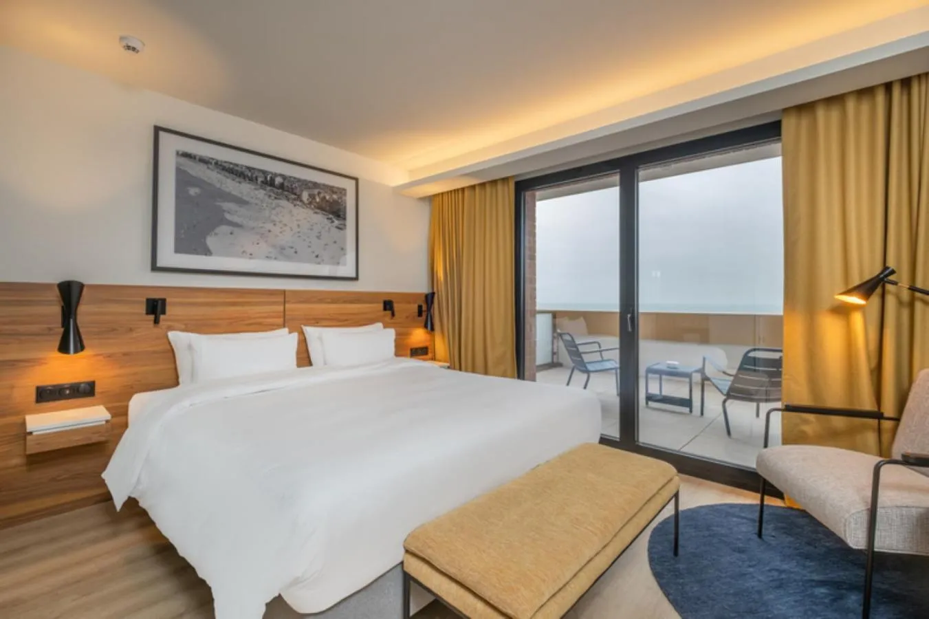 Superior Room with Terrace and Sea View in Radisson Blu Grand Hotel & Spa, Malo-Les-Bains