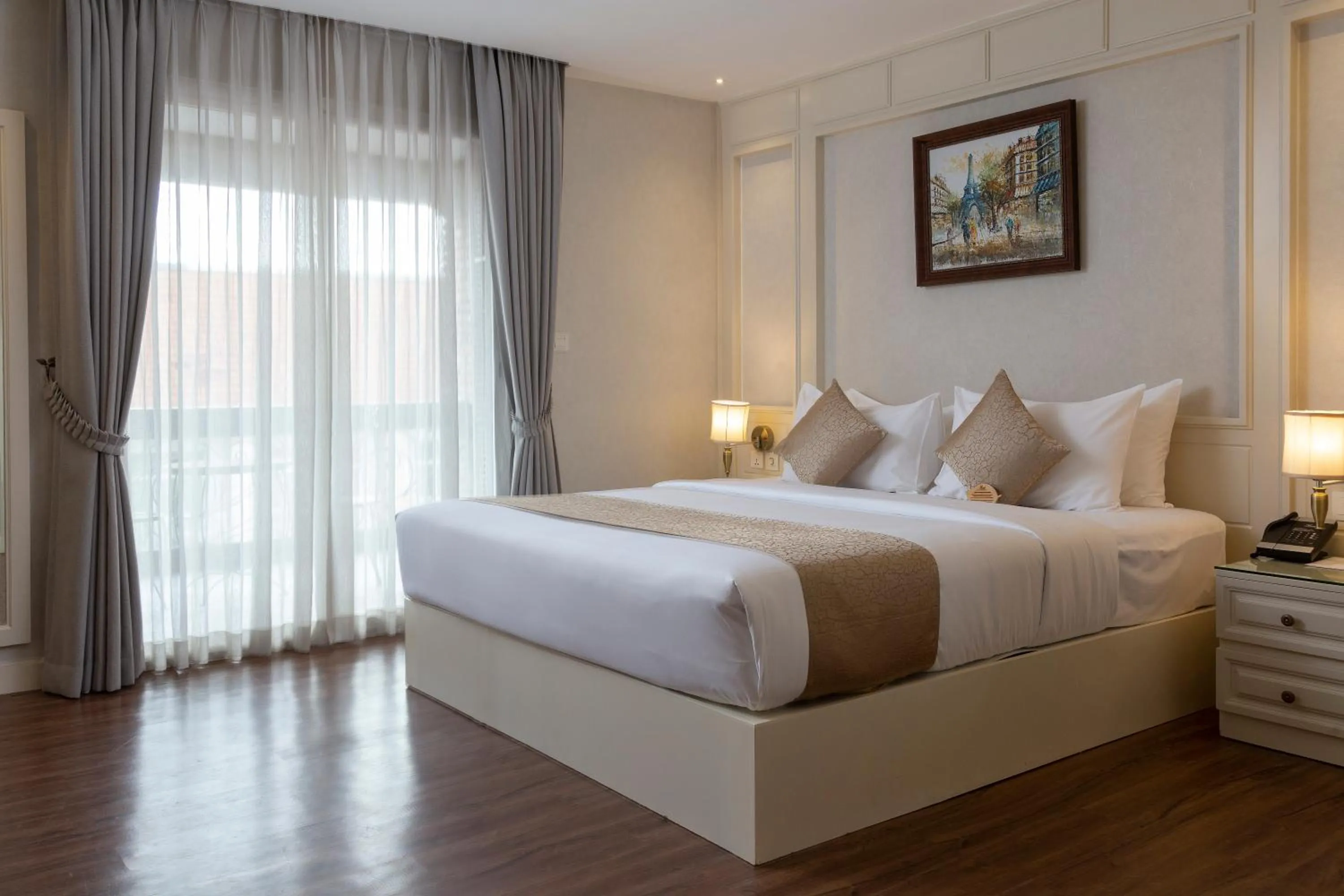 Landmark Double Room with Balcony in Anik Boutique Hotel