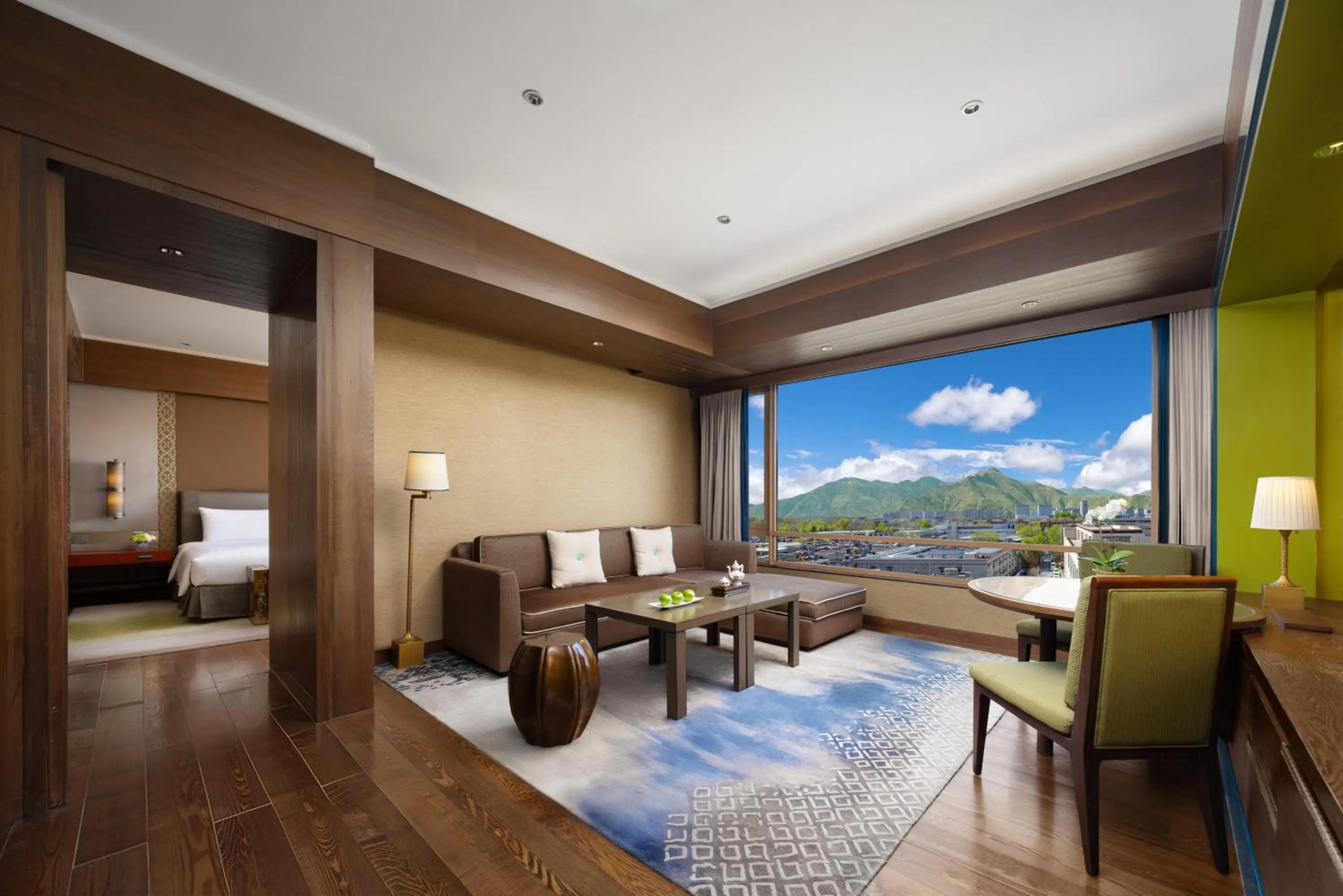 Executive Suite in Shangri-La Lhasa