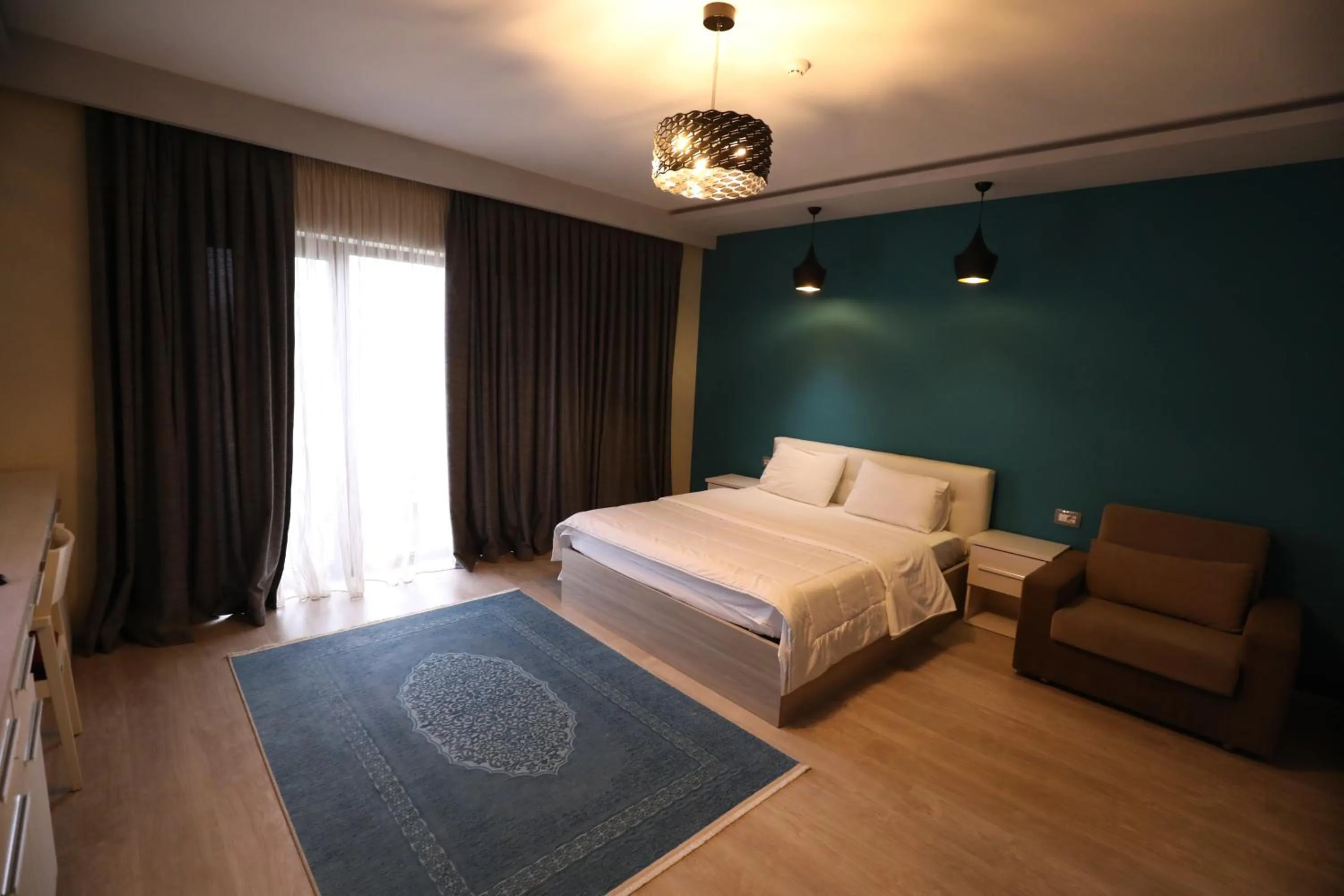 Deluxe Queen Suite in Hotel 1 Maji