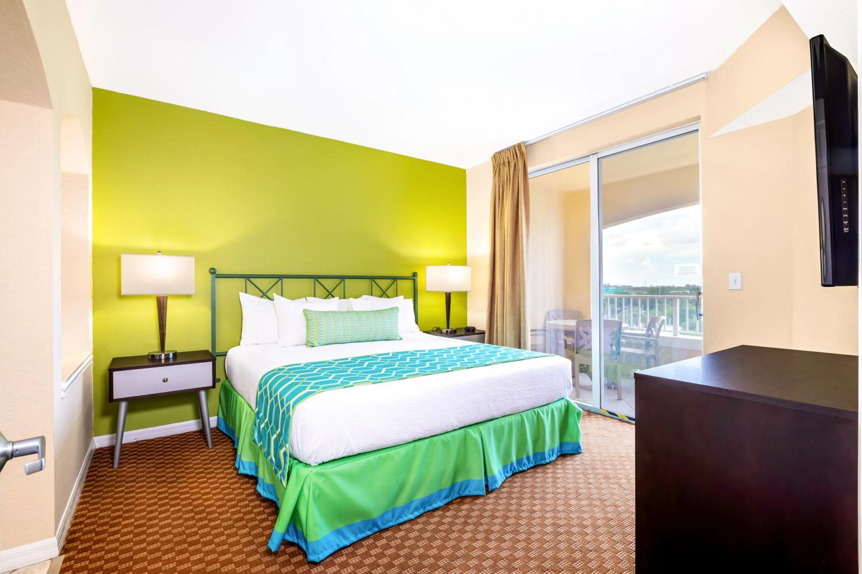 King Suite with Pool View in Vacation Village at Weston, Fort Lauderdale