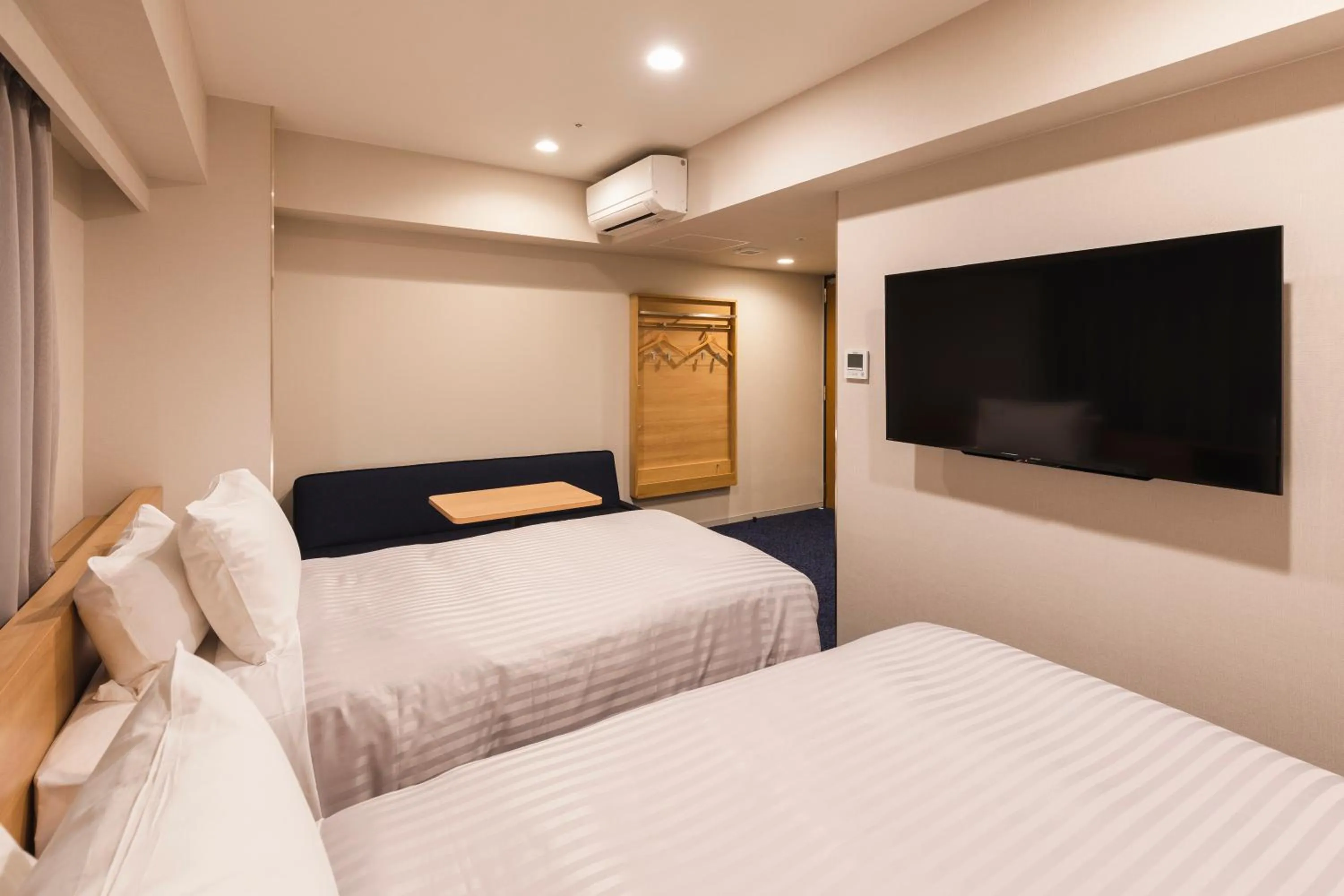 Superior Twin Room Triple Use in Sotetsu Grand Fresa Kumamoto