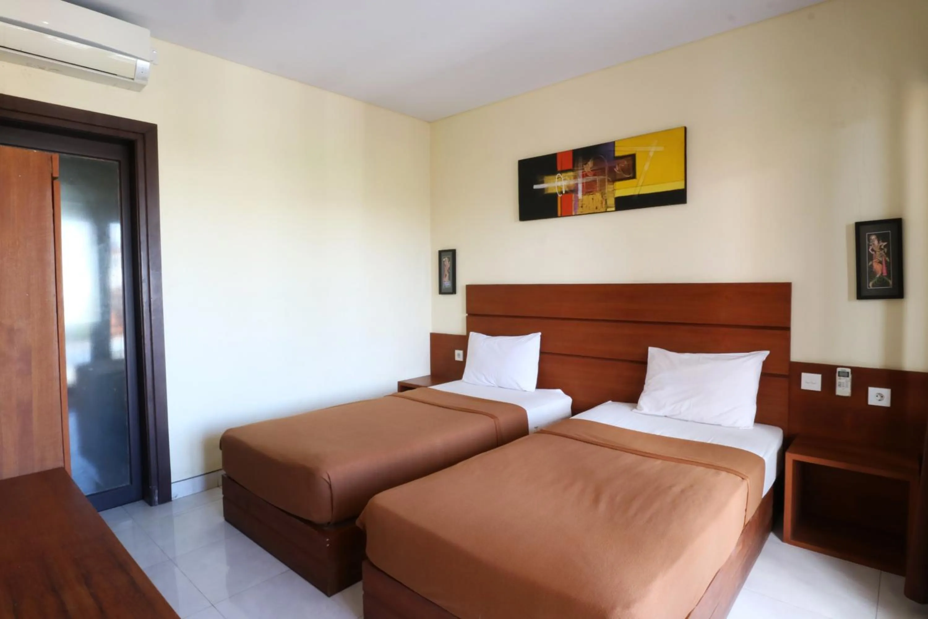 Superior Double or Twin Room in Kondra Premiere Guest House Kuta