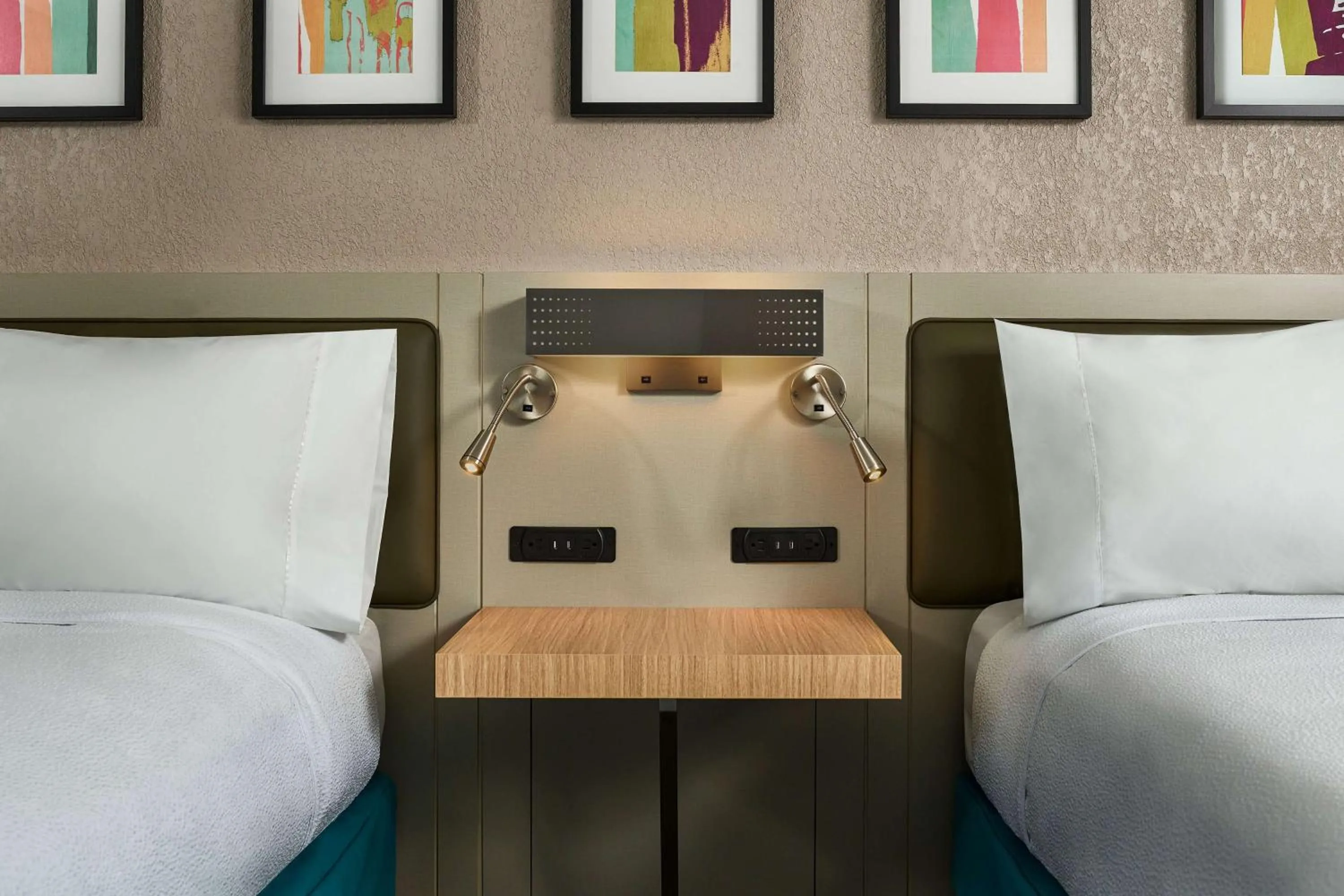 Queen Room with Two Queen Beds in Hilton Garden Inn Tewksbury Andover