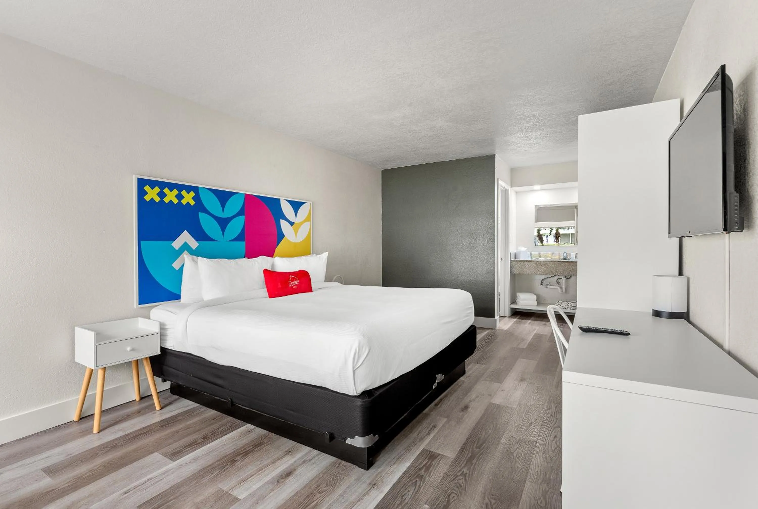 King Room with City View - Non-Smoking in Baymont by Wyndham Orlando Lake Buena Vista South