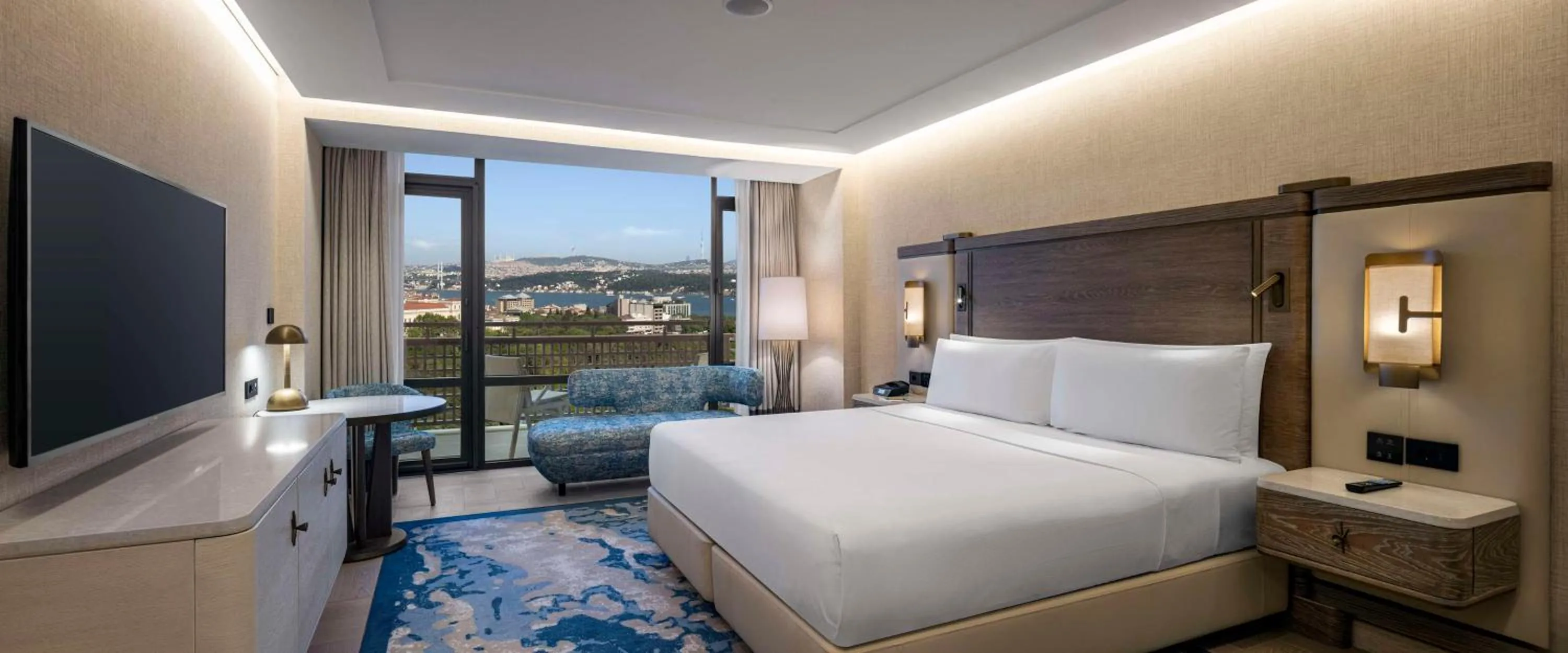Executive King Room with Bosphorus View in Hilton Istanbul Bosphorus