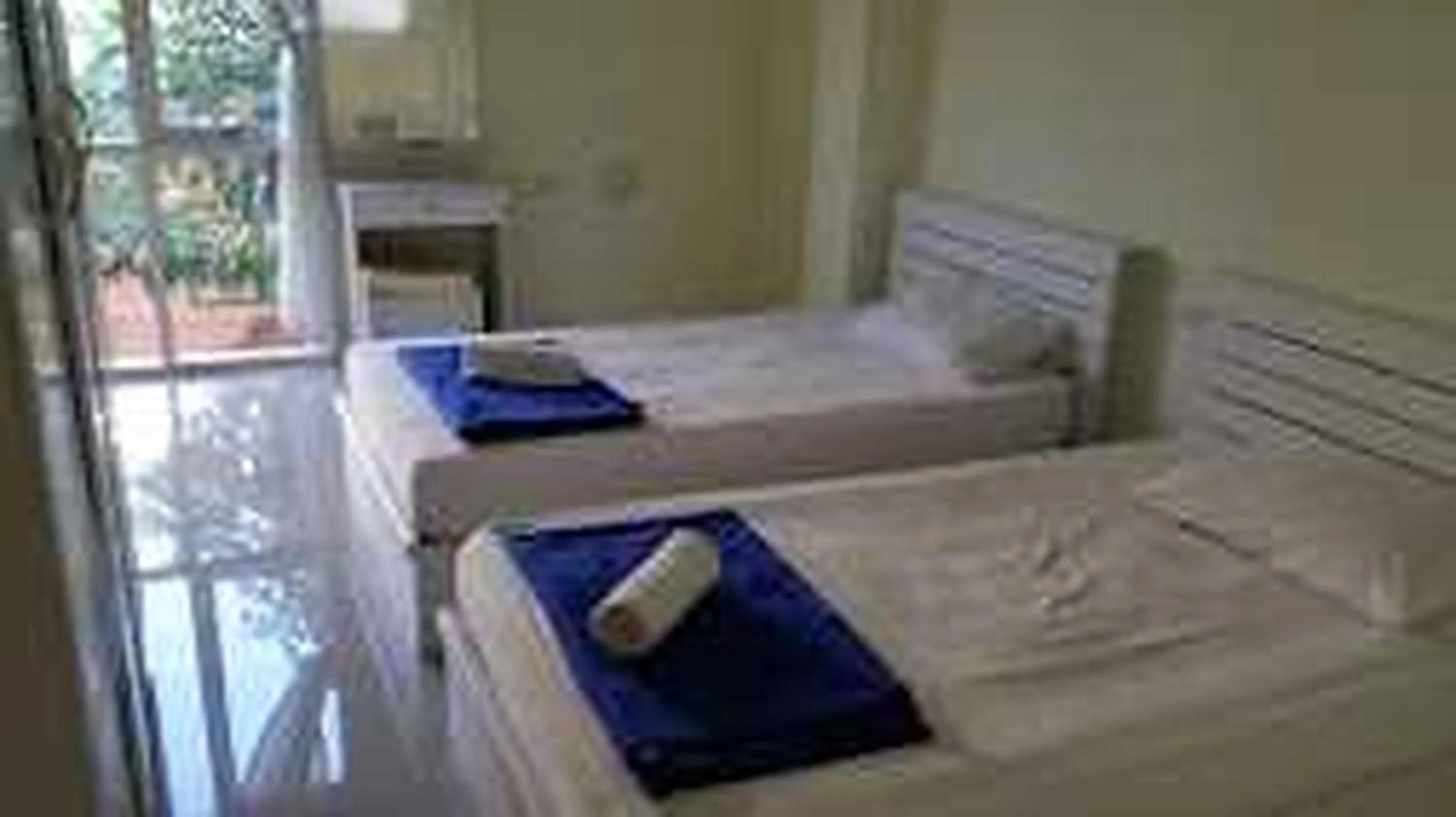 Superior Twin Room in RQ Bangkok Sukhumvit 50 by Collection O