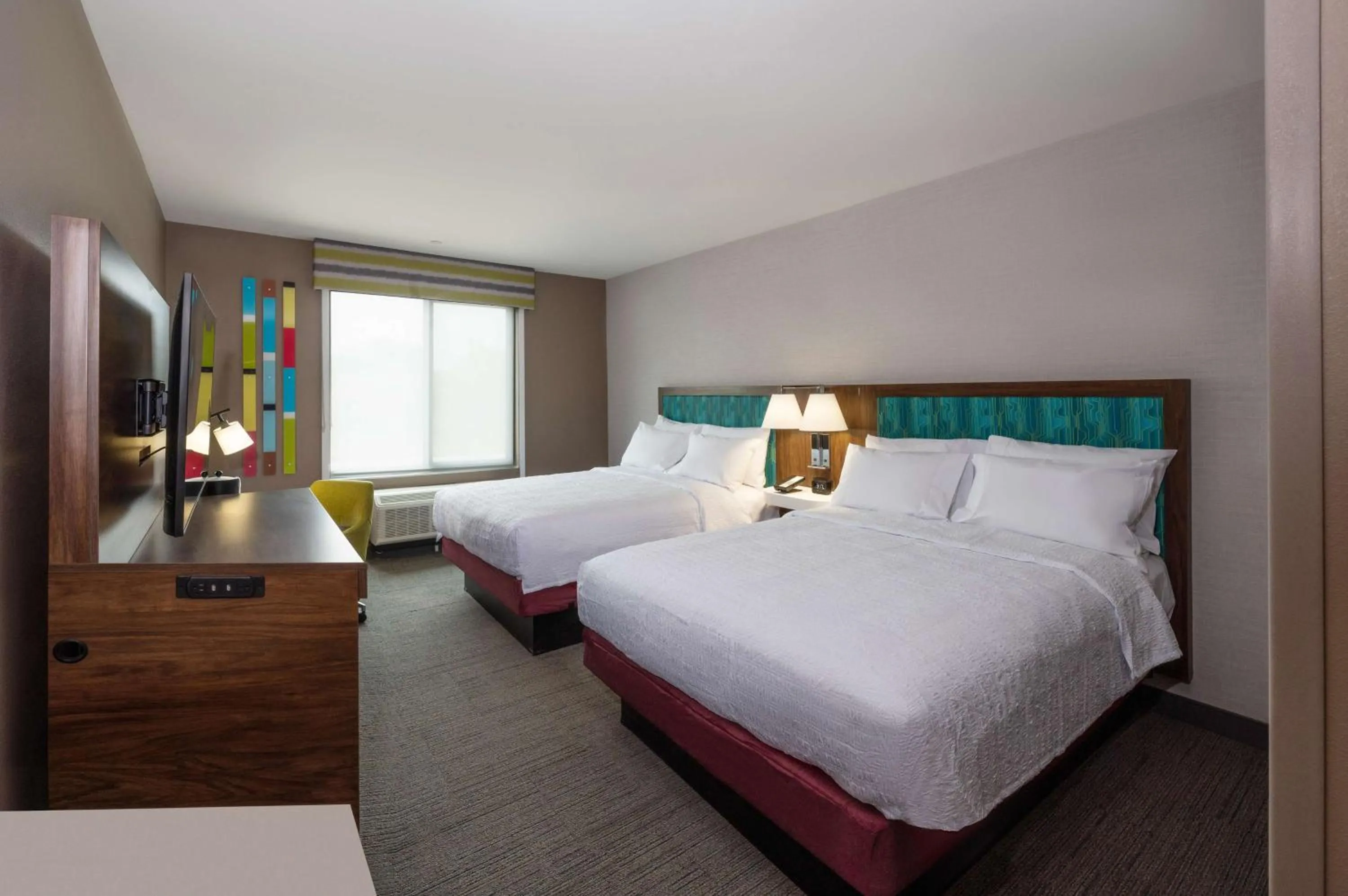Queen Room with Two Queen Beds - Hearing Access in Hampton Inn Needles