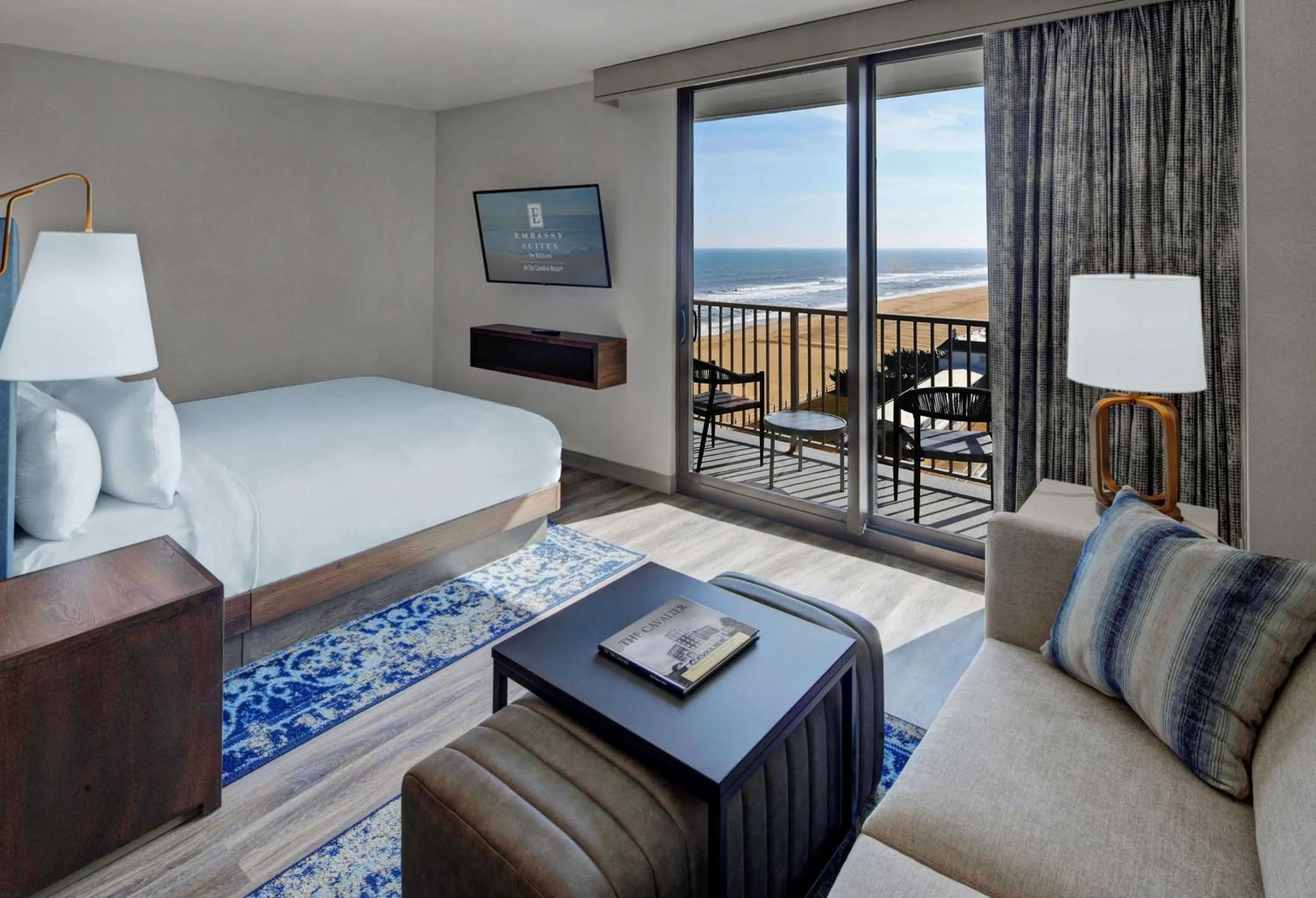 King Studio Suite in Embassy Suites By Hilton Virginia Beach Oceanfront Resort