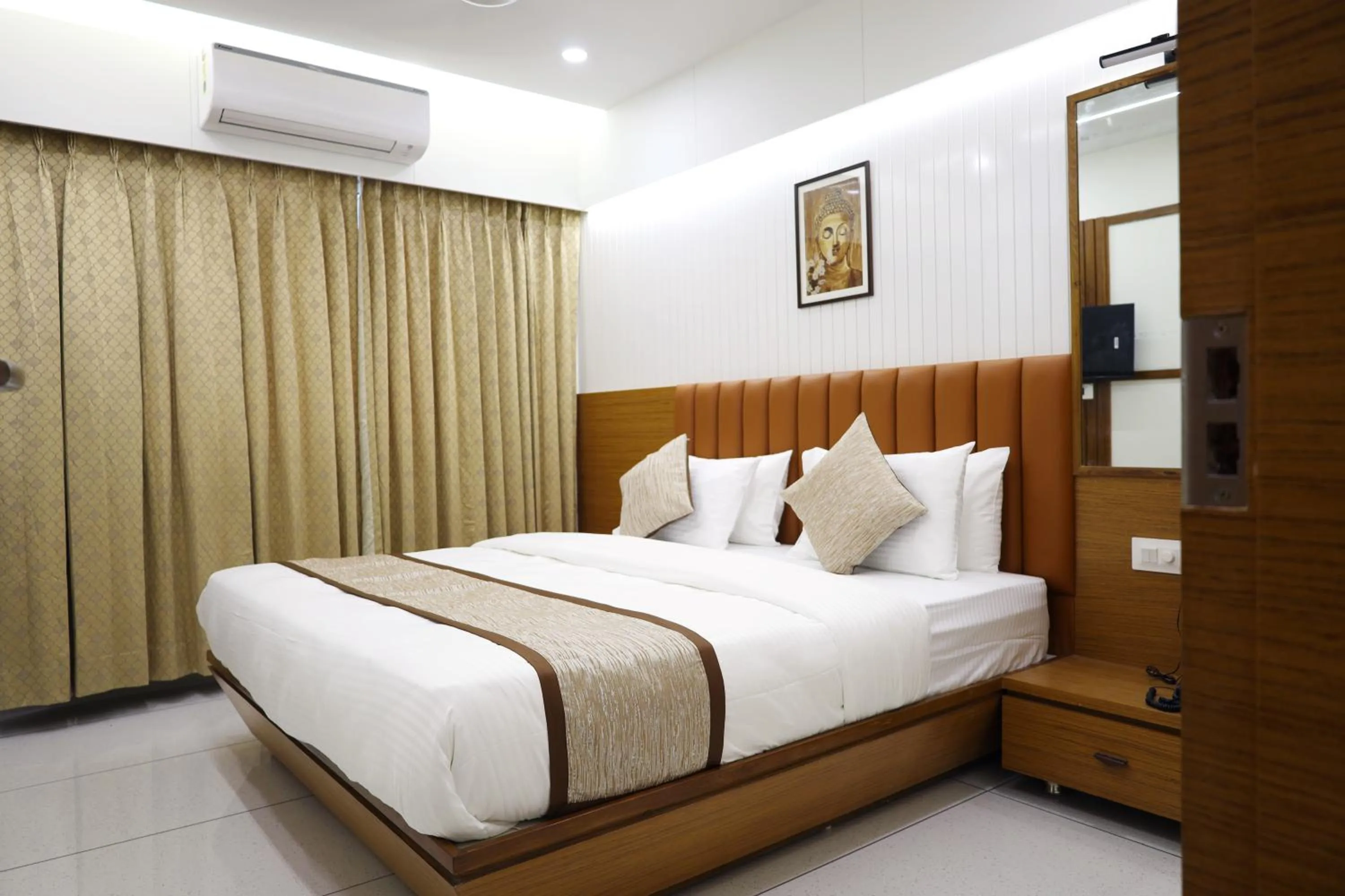Executive Queen Room with Two Queen Beds in Tulsi Hotel