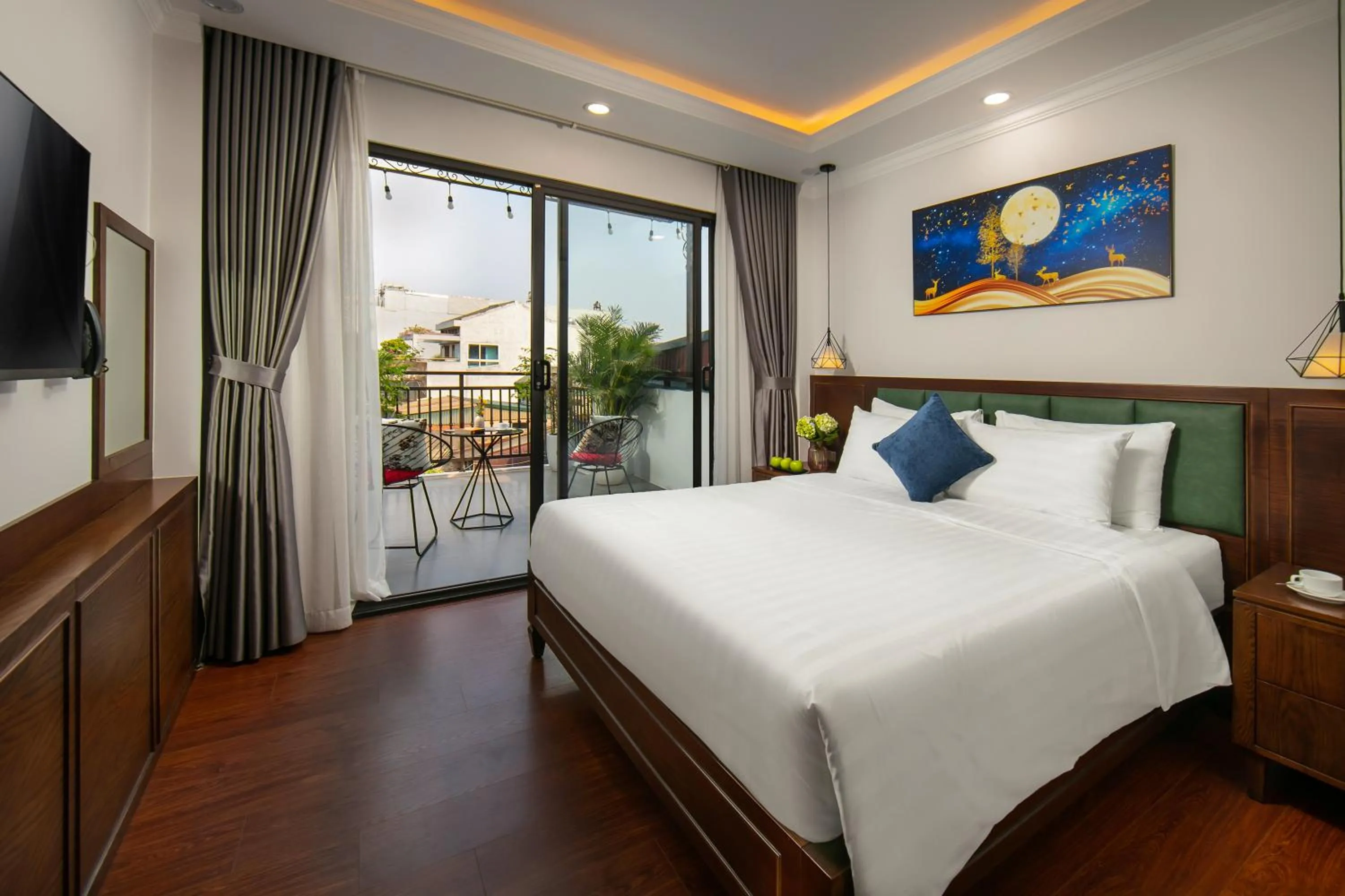 Executive Suite in Hanoi Vacanza Premier Hotel