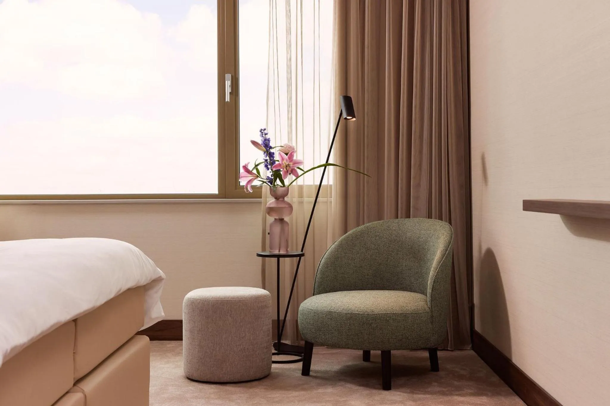 Deluxe Quadruple Room in Van der Valk Hotel Delft A4