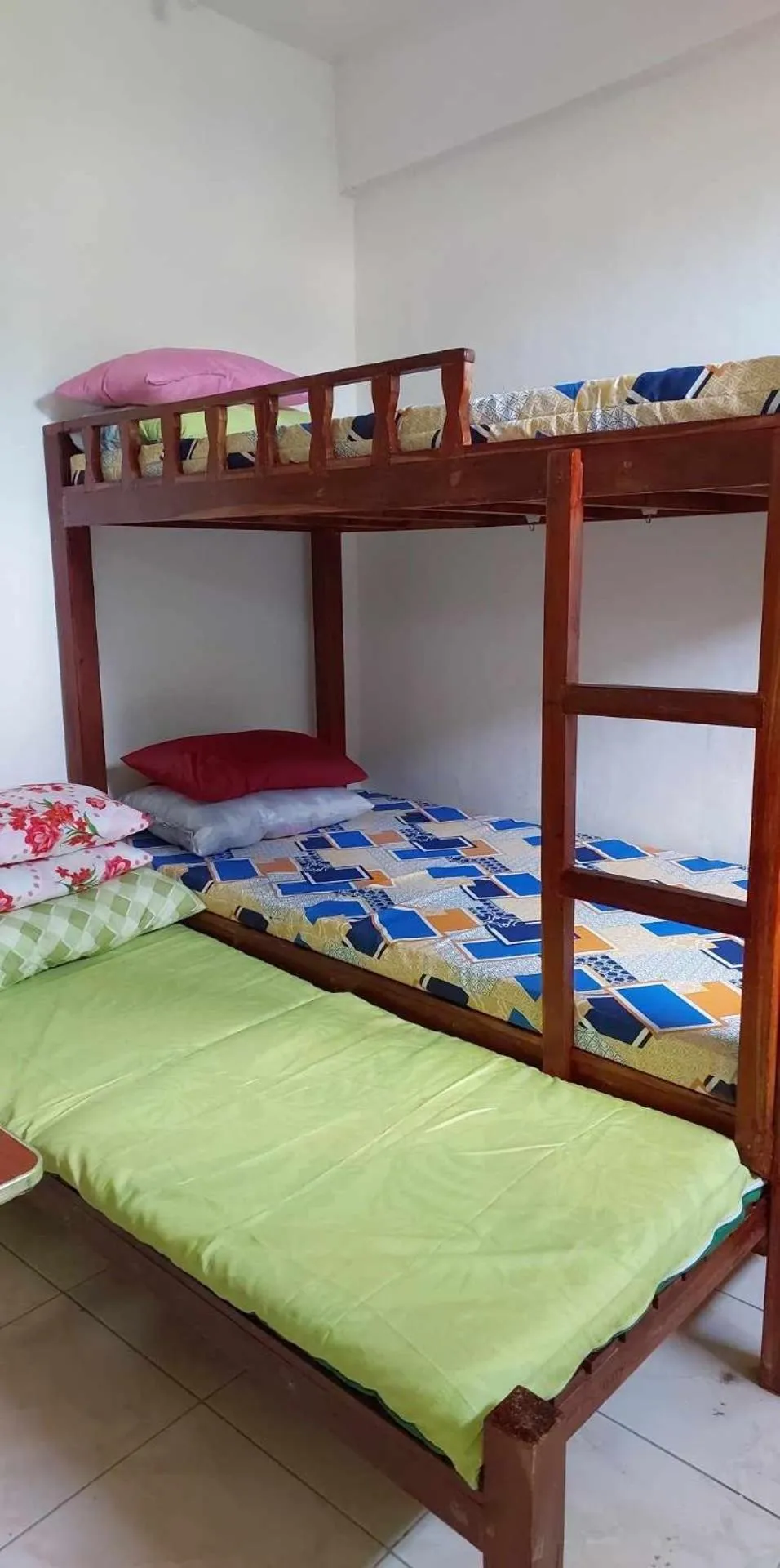 Economy Triple Room in Villa Juan y Exequiela