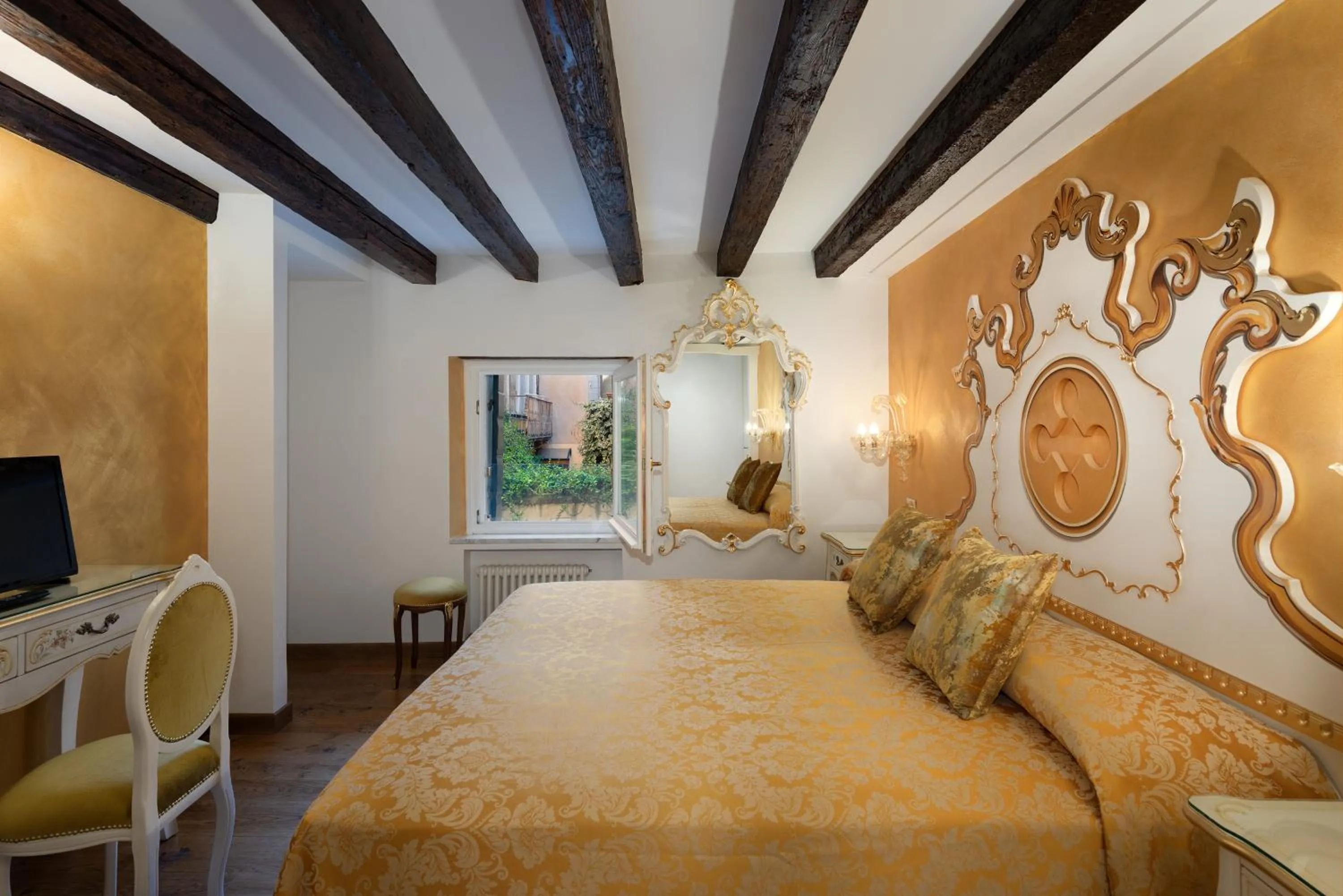 One-Bedroom Apartment - Separate Building in Hotel Giorgione