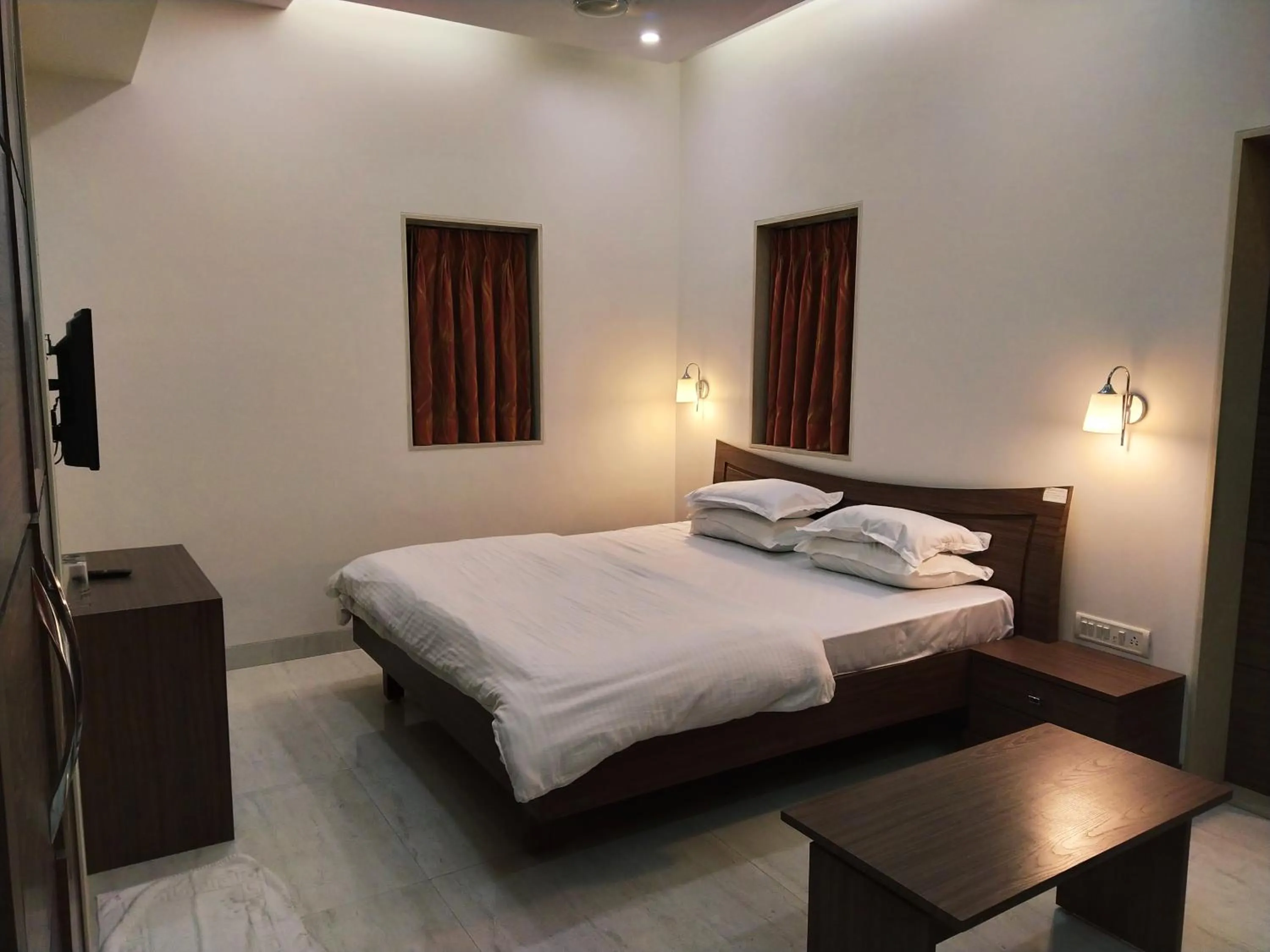 Executive Suite in Pals Hotel