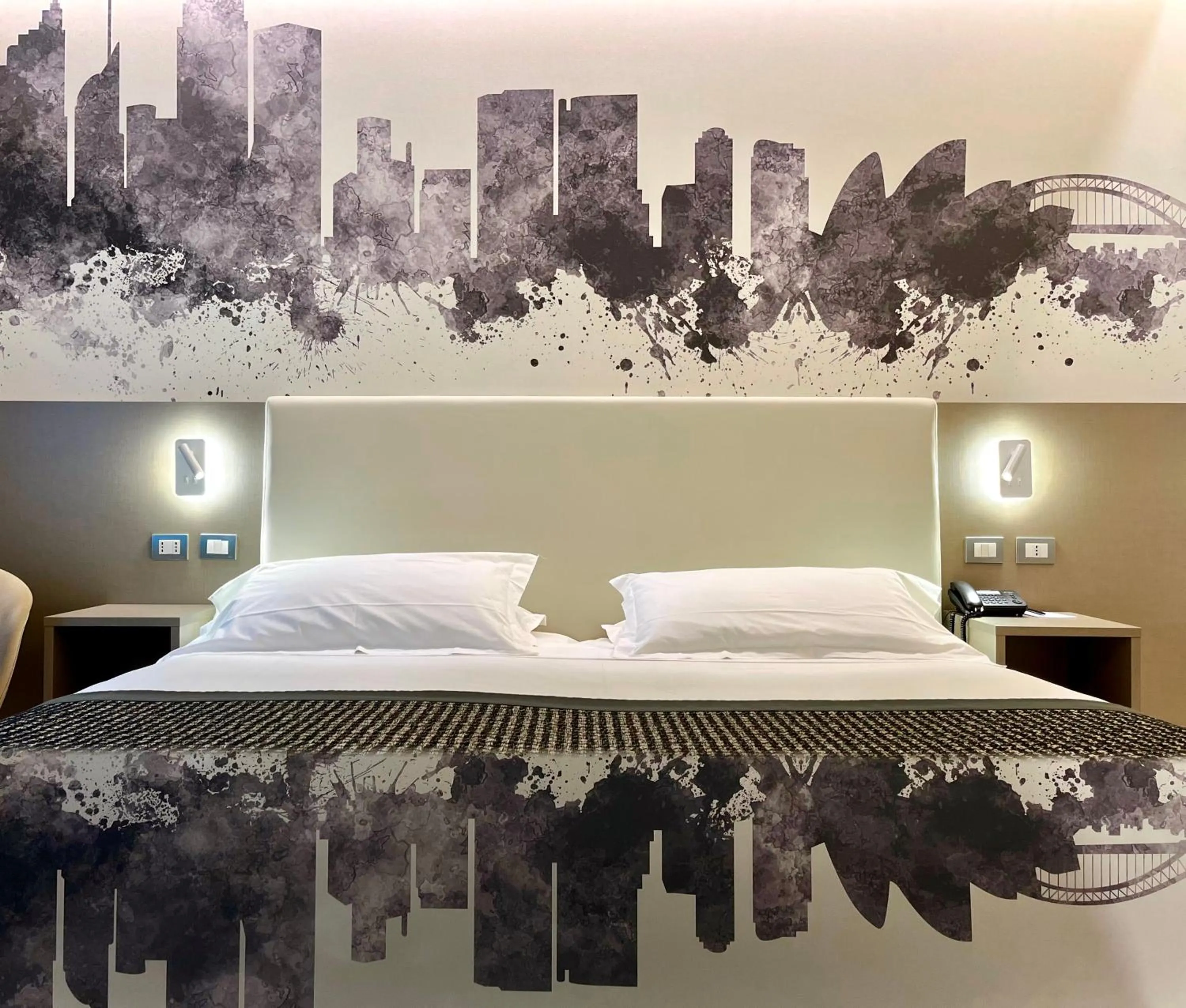 Deluxe Room in The Sydney Hotel