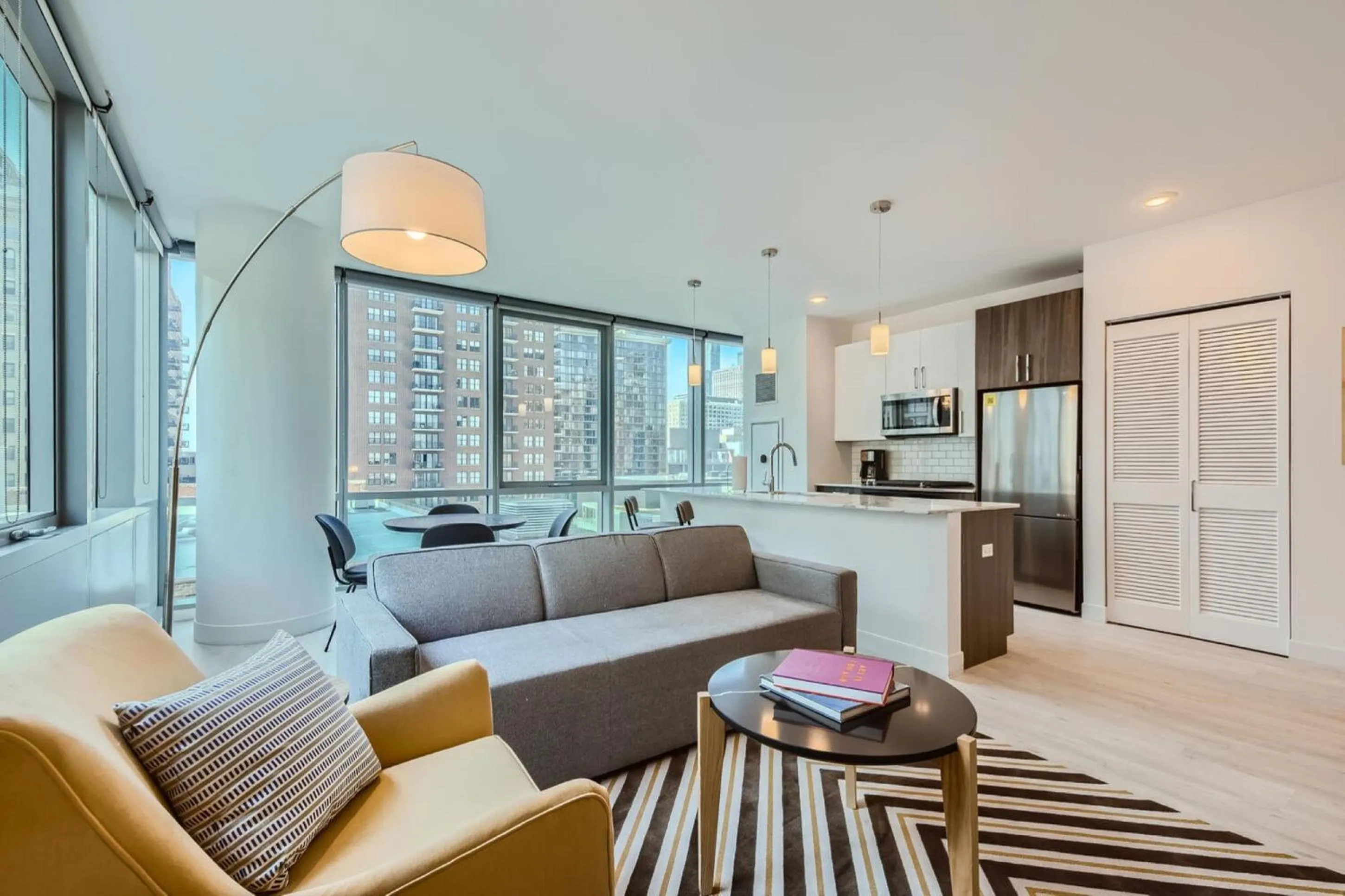 1 Bedroom Premium Apt in South Loop Chicago in Sentral Michigan Avenue