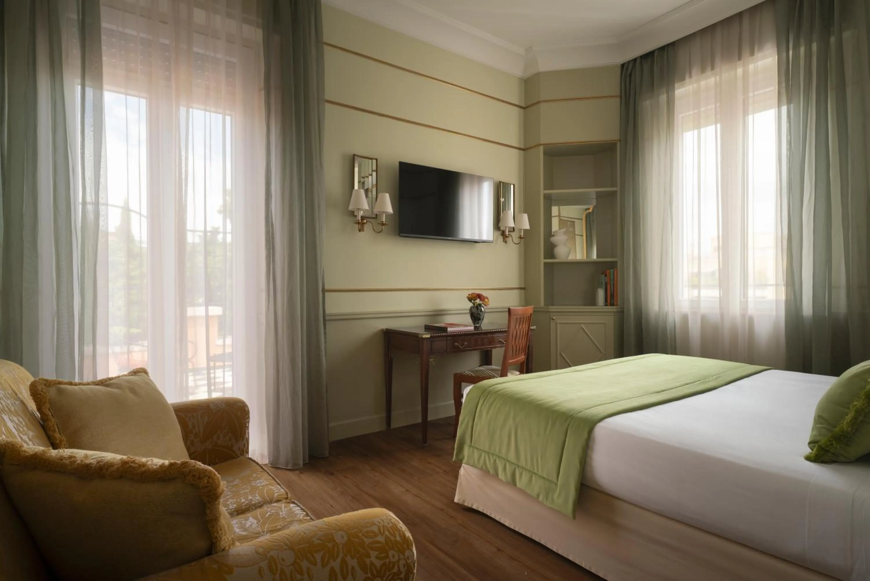 Double Room with Balcony in Hotel Degli Aranci