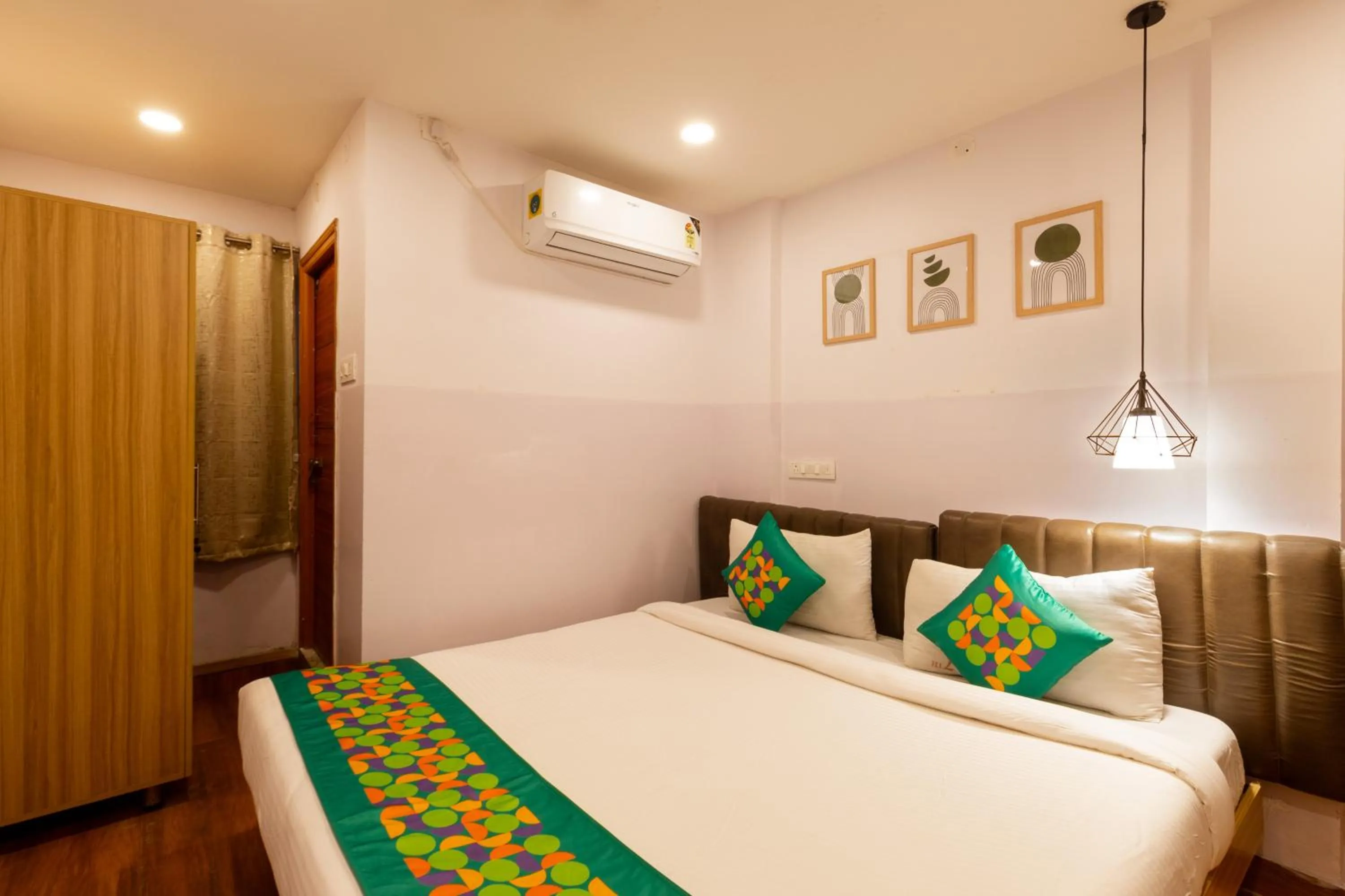 Economy Room with King Bed - single occupancy in Treebo Seventh Heaven Kukatpally