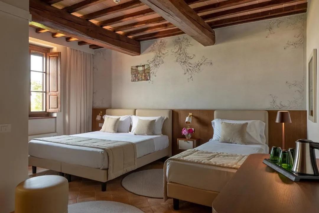 Large Double Room in Borgo Di Celle