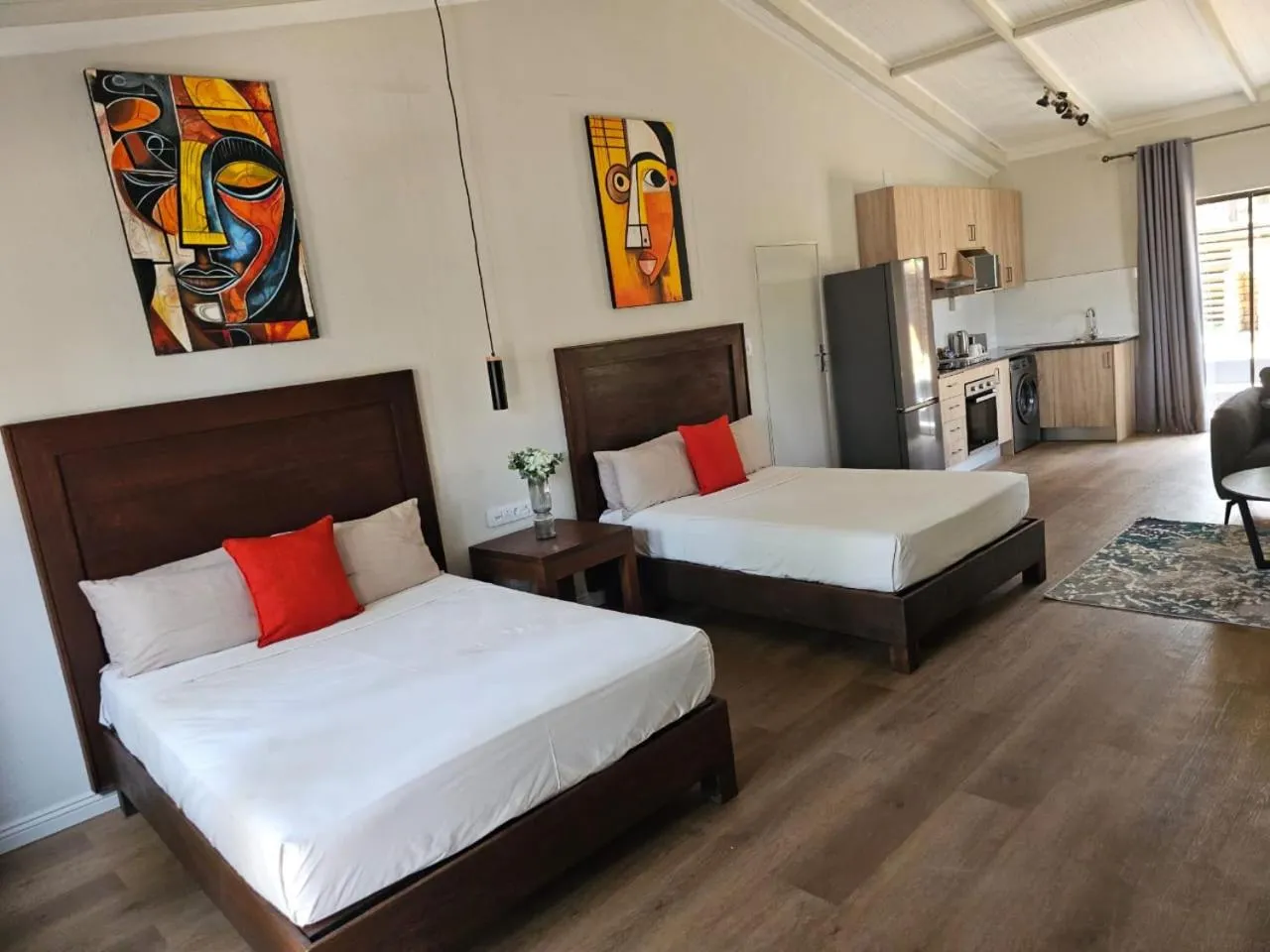 One-Bedroom Chalet in Shumba Valley Lodge Lanseria Airport