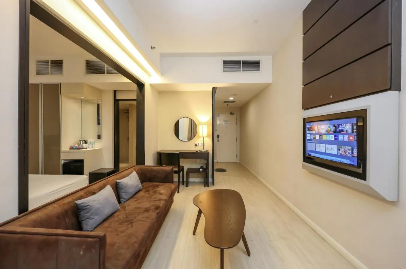 Family Room with Shower in Greystone Centrestage PJ