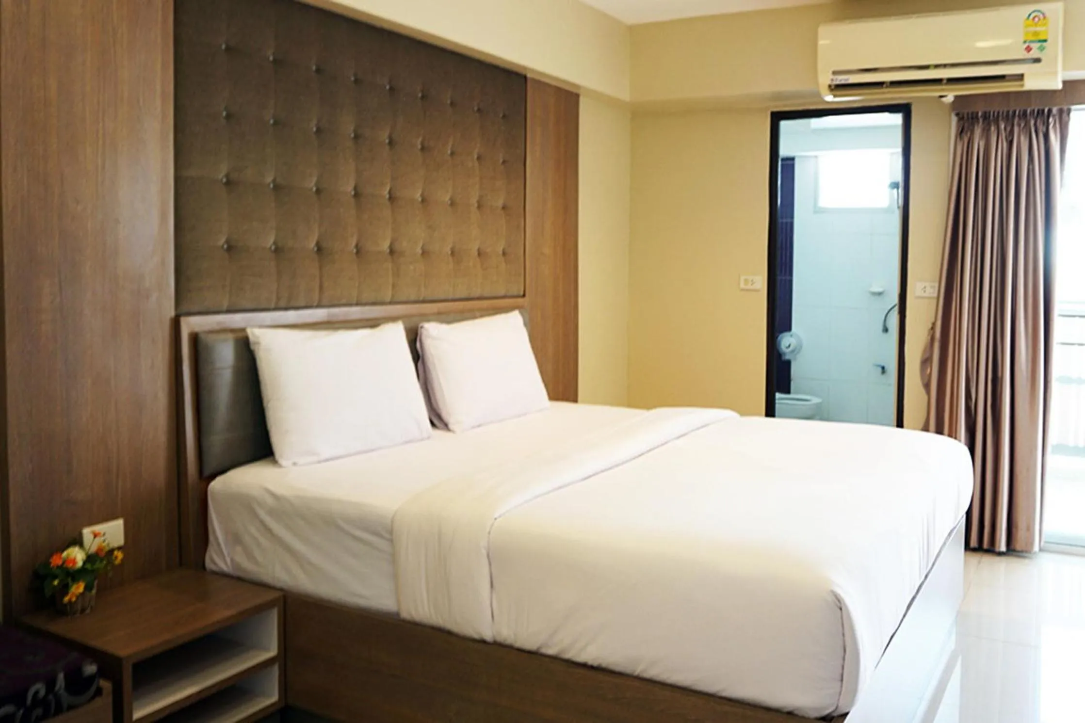 Superior Double Room in Latin Garden Hotel