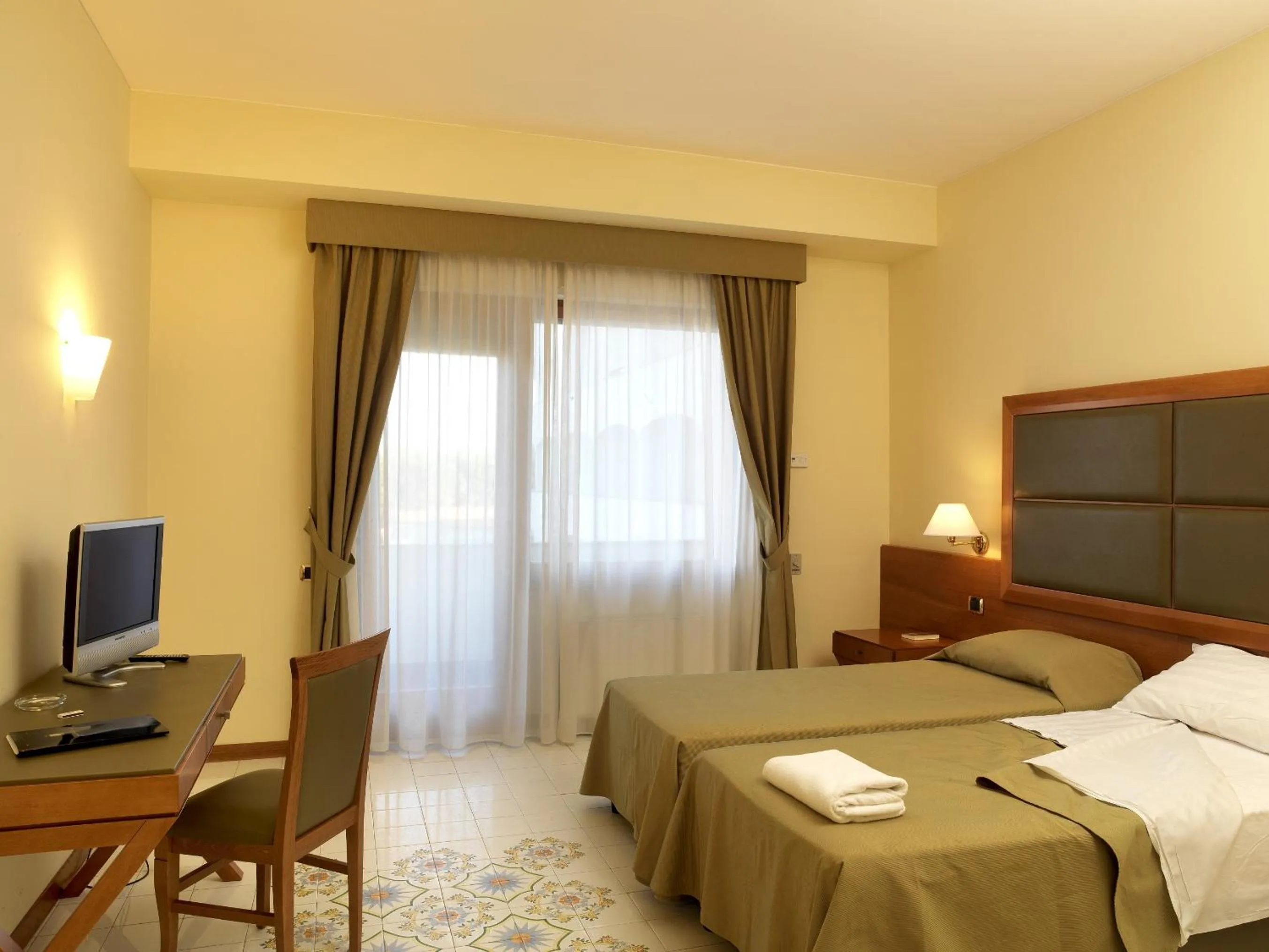 Comfort Double Room with Partial Sea View in Grand Hotel Don Juan