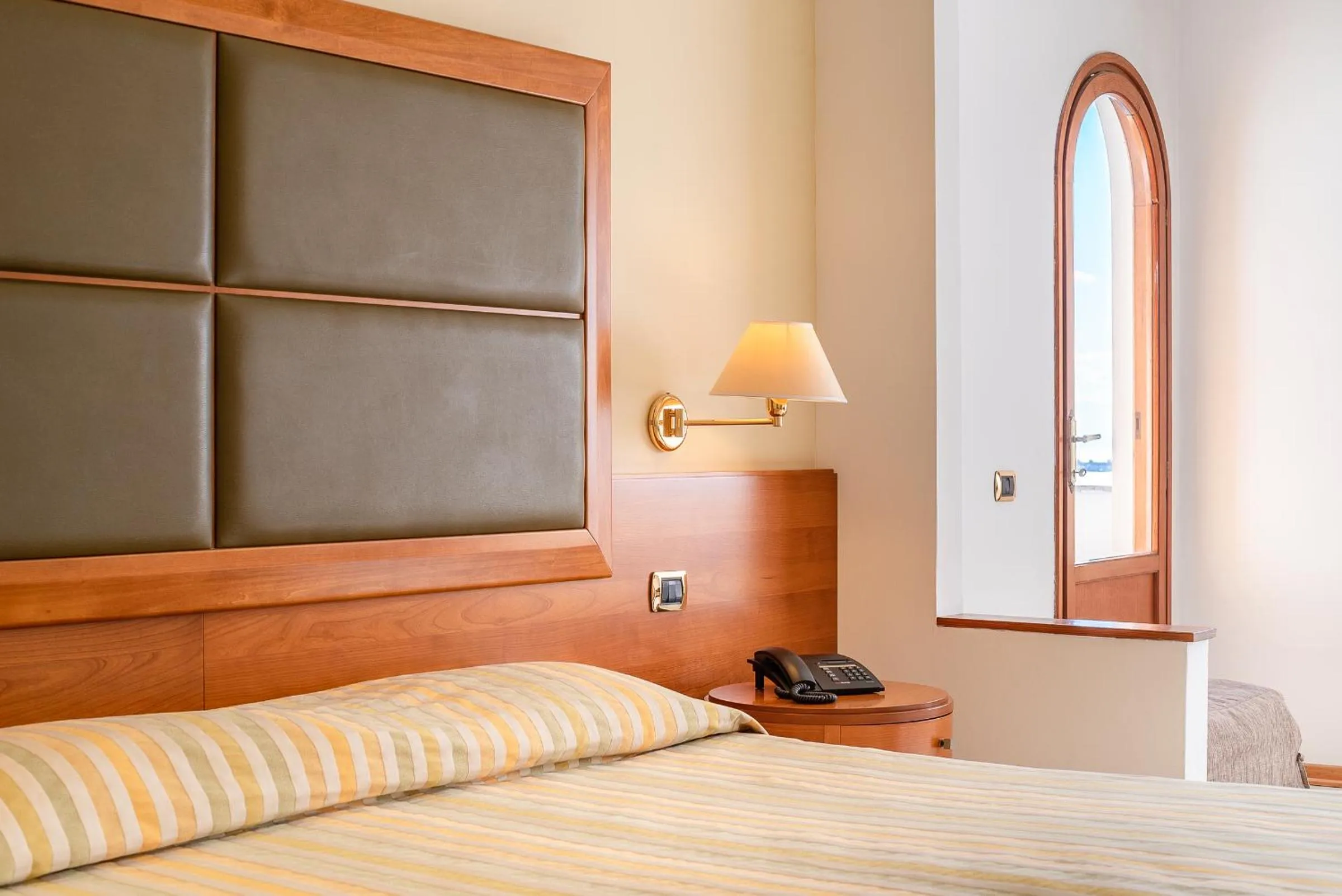 Junior Suite with Sea View in Grand Hotel Don Juan