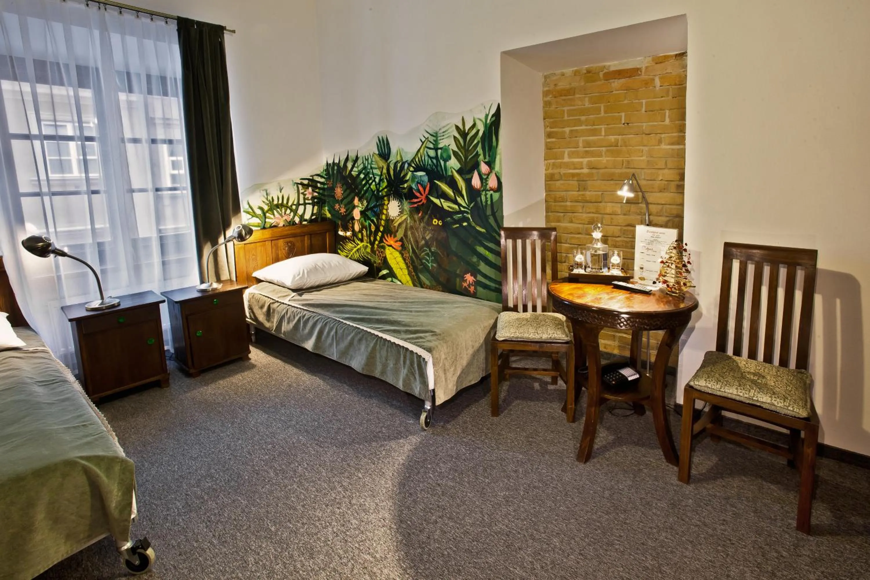 Standard Twin Room in Castle Inn