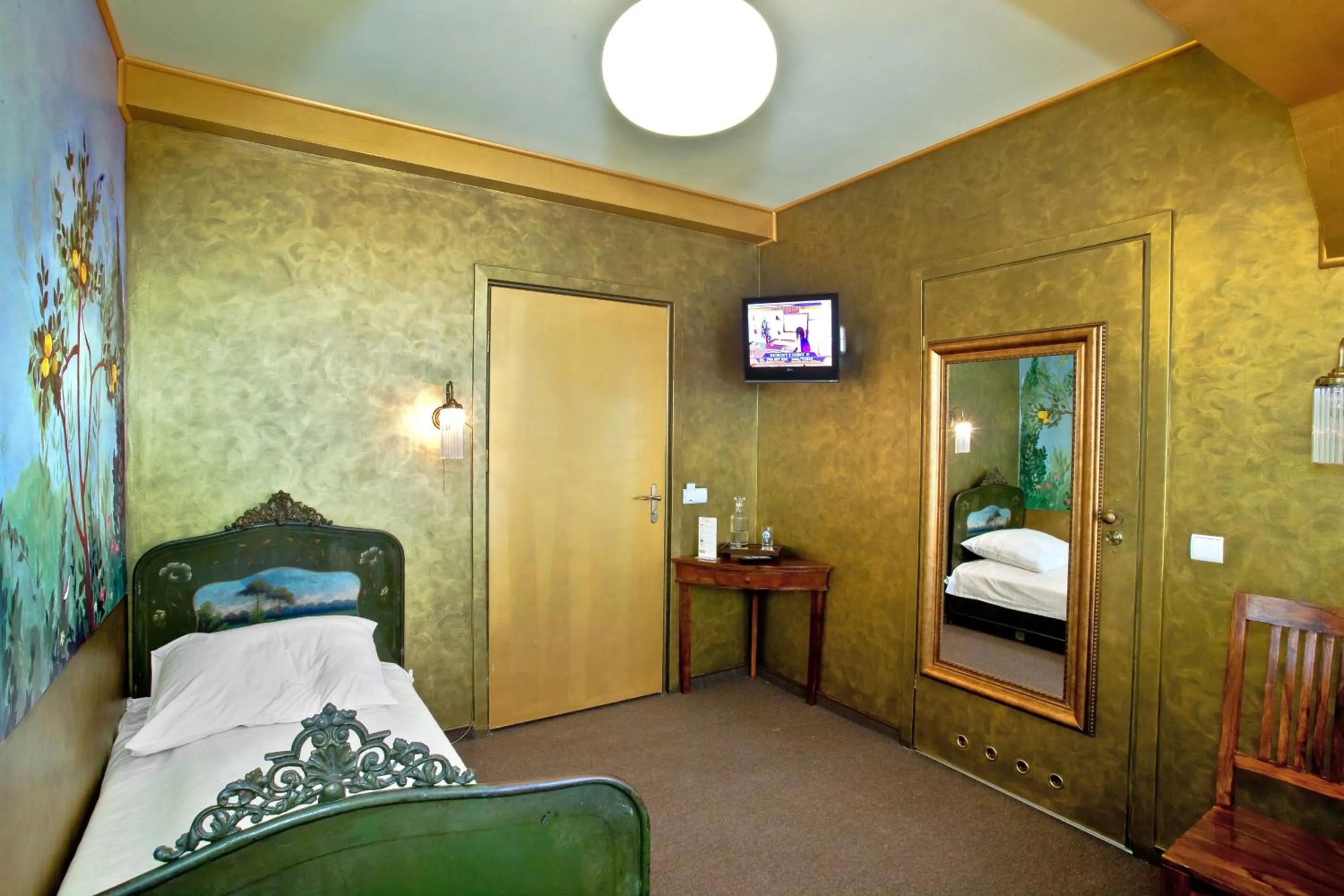 Standard Single Room in Castle Inn