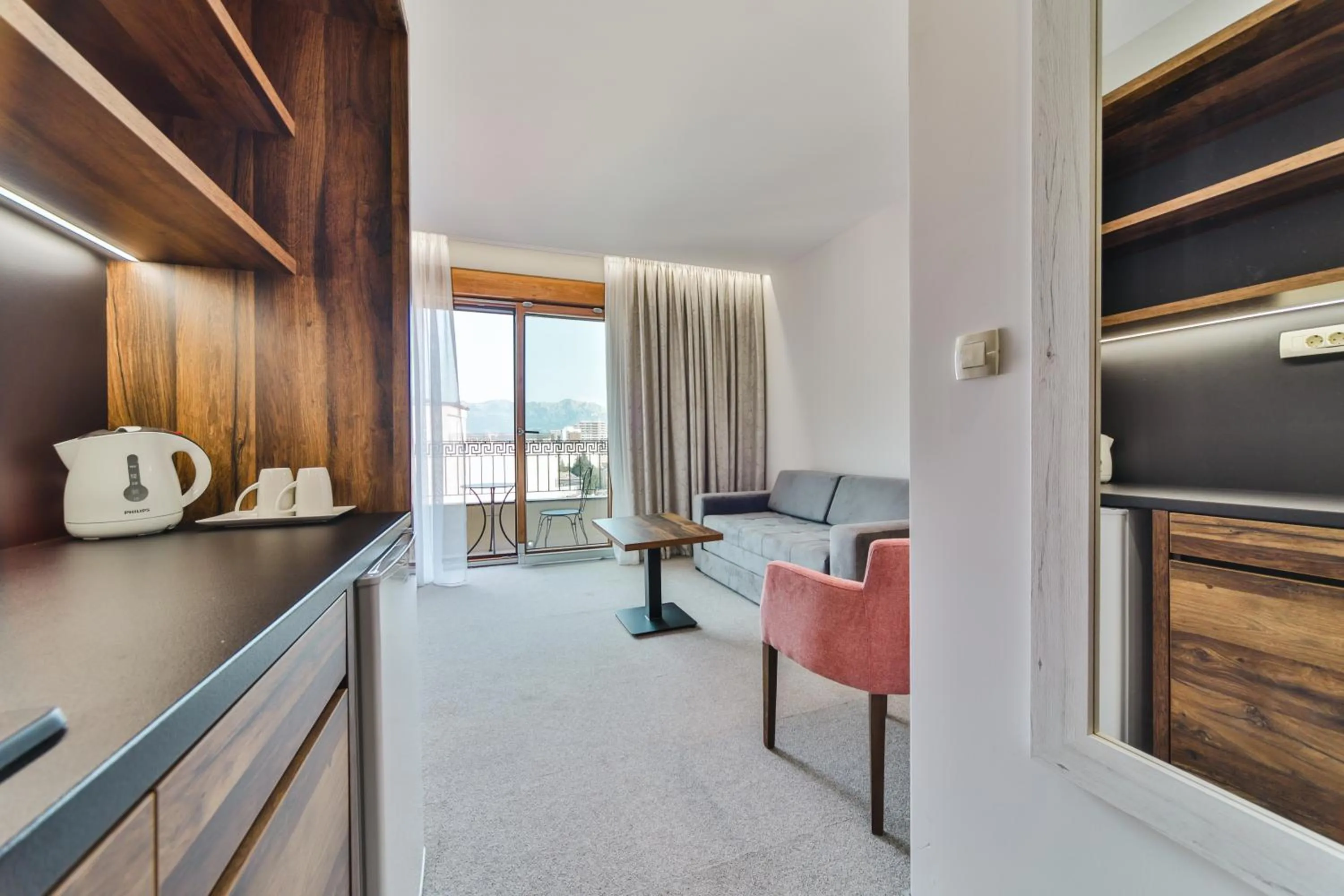 One-Bedroom Suite in Hotel Vladimir