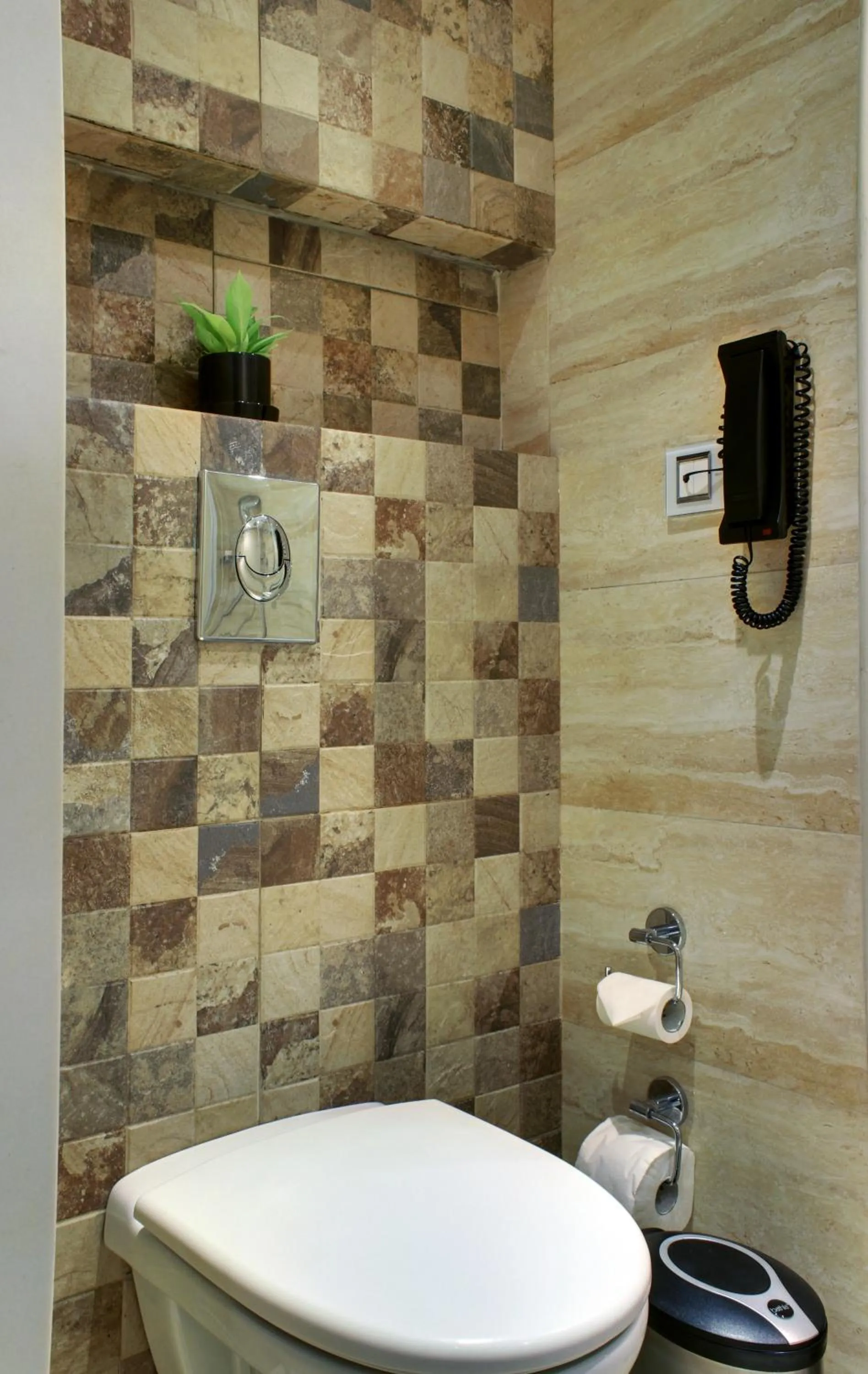 Deluxe Queen Room - single occupancy - Mobility Access/Non-Smoking in Ramada Encore Domlur Bangalore